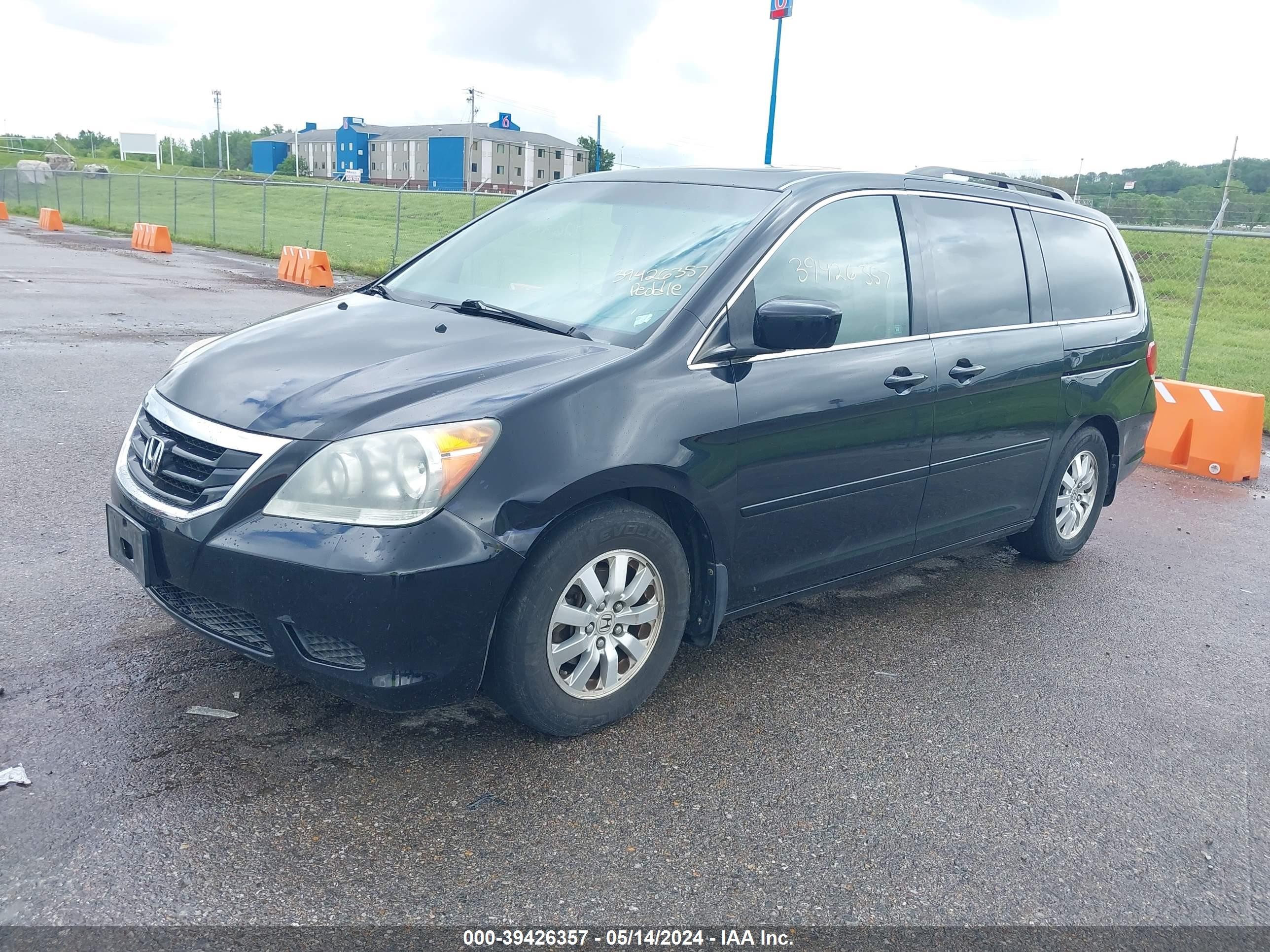 Photo 1 VIN: 5FNRL38738B101922 - HONDA ODYSSEY 