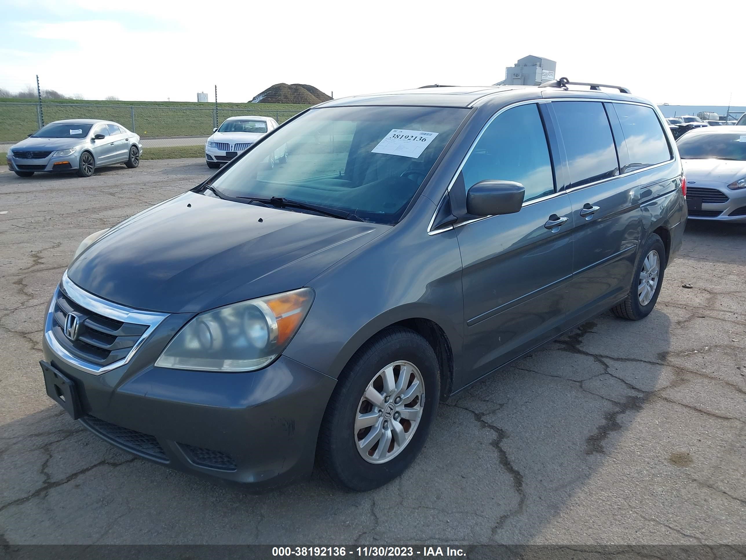 Photo 1 VIN: 5FNRL38738B111351 - HONDA ODYSSEY 