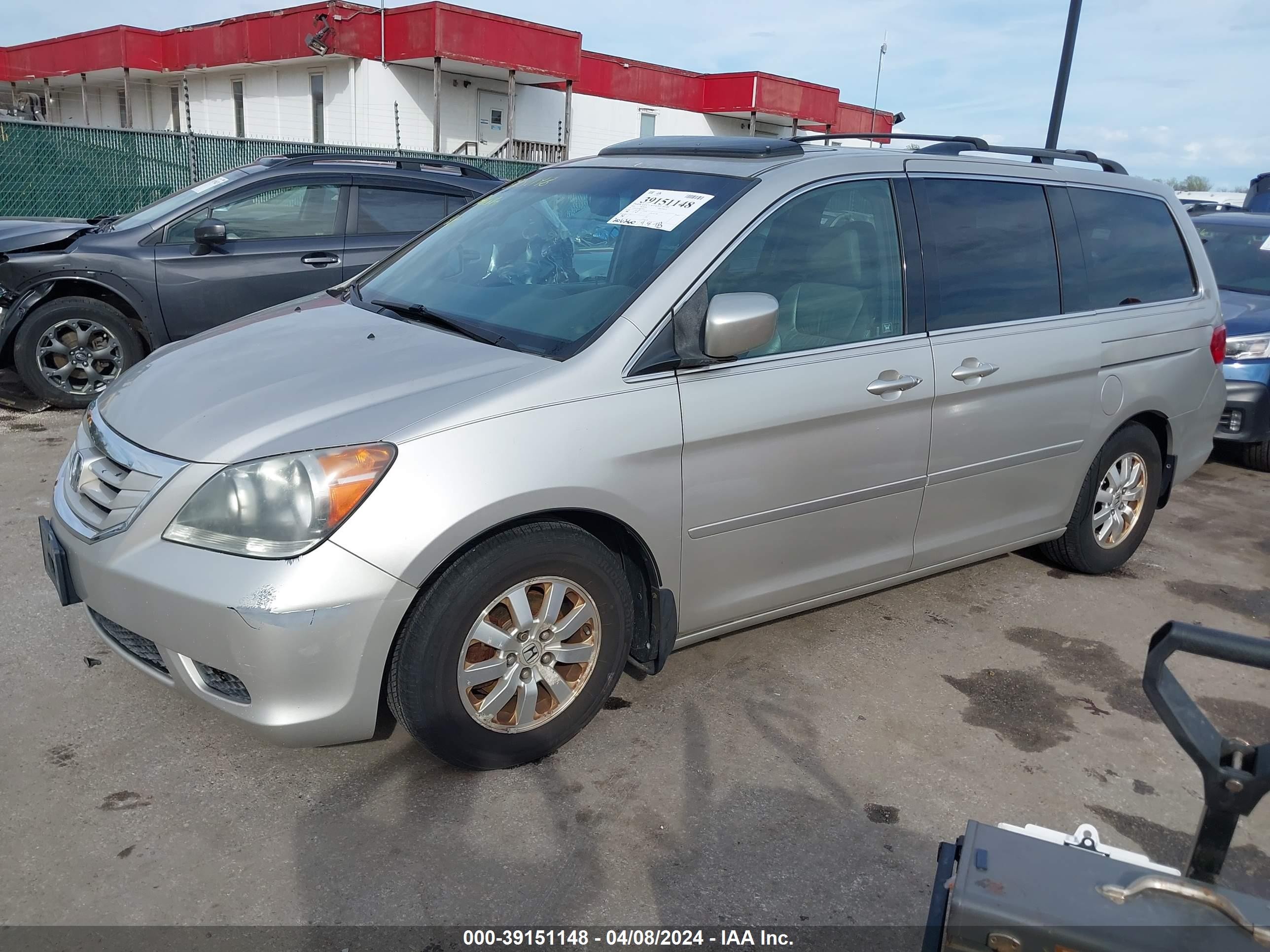 Photo 1 VIN: 5FNRL38738B404084 - HONDA ODYSSEY 