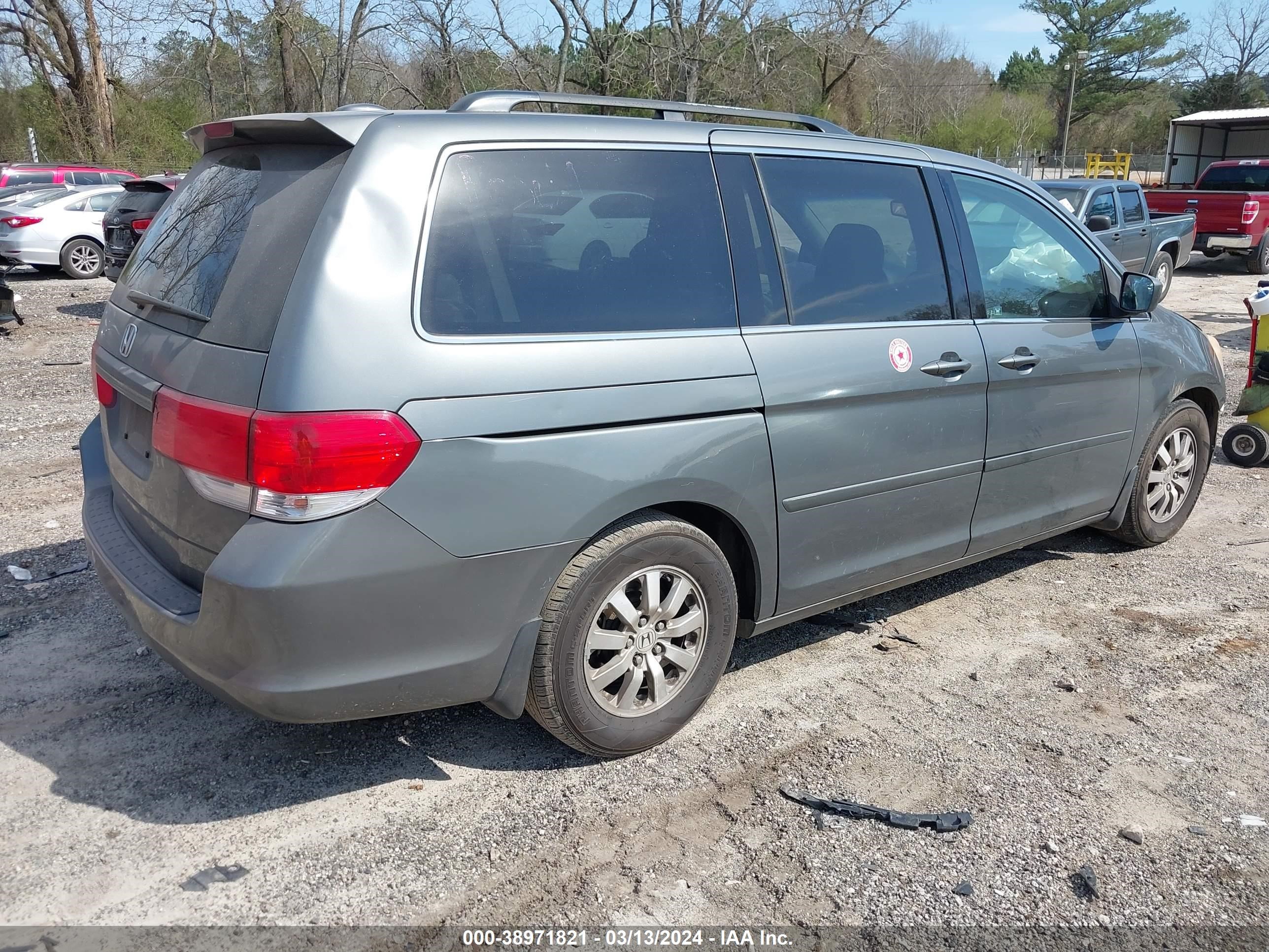 Photo 3 VIN: 5FNRL38738B404439 - HONDA ODYSSEY 