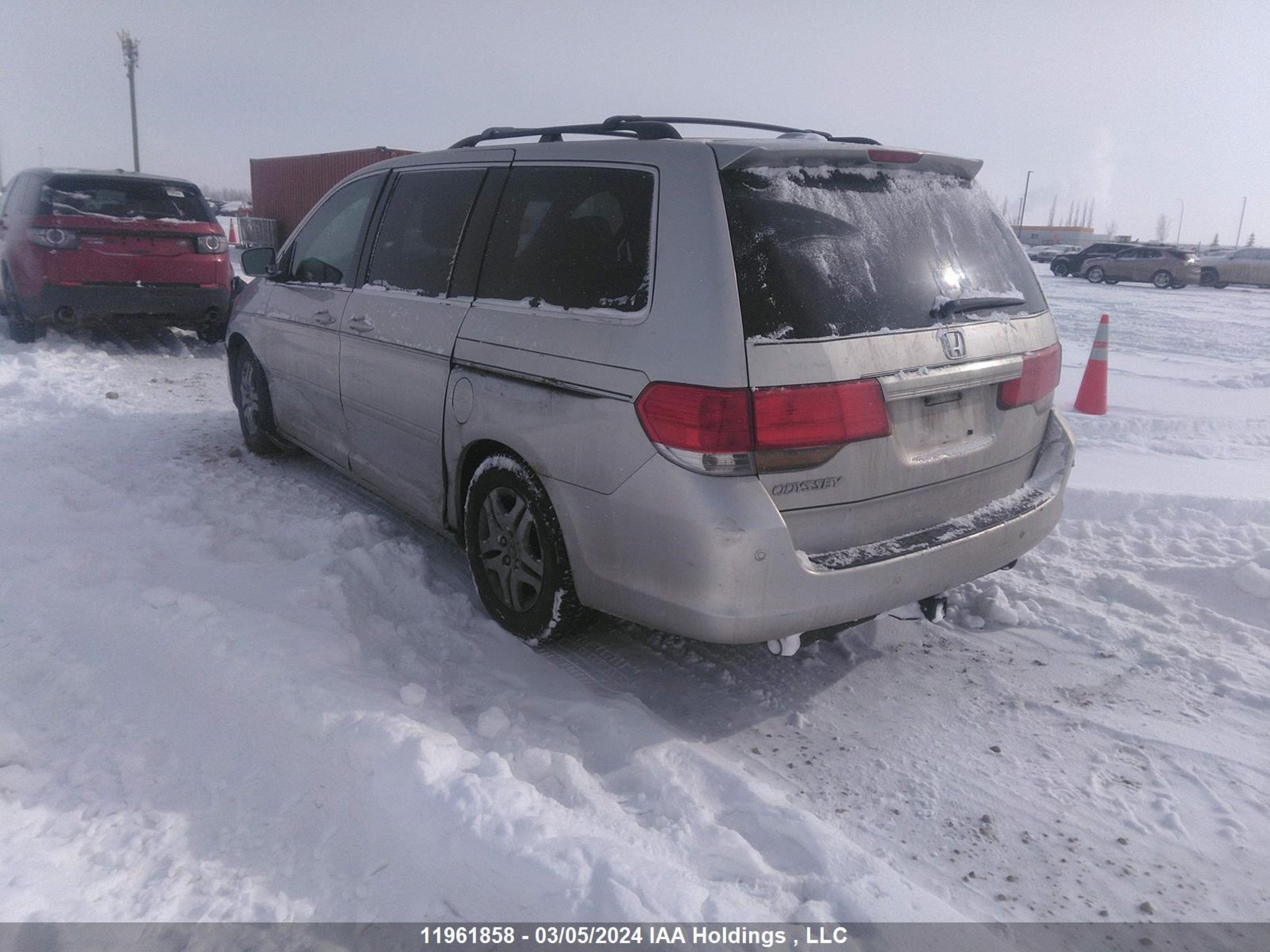 Photo 2 VIN: 5FNRL38738B500409 - HONDA ODYSSEY 