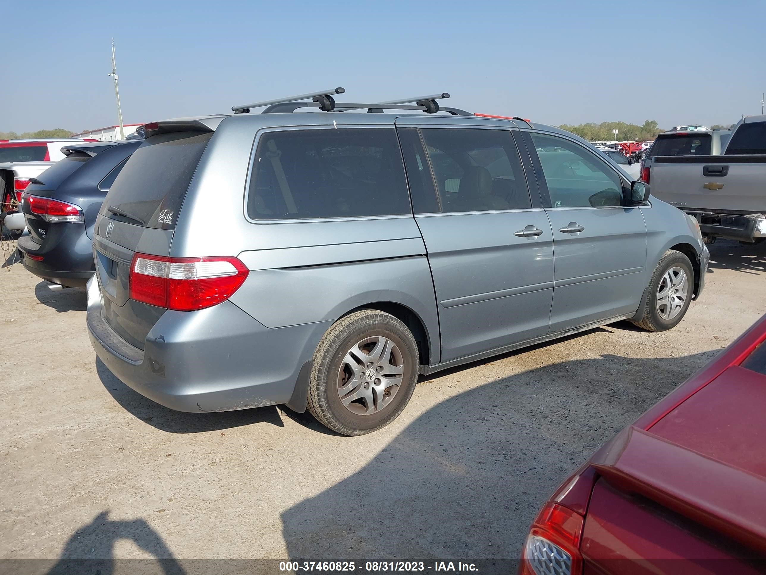 Photo 3 VIN: 5FNRL38747B013394 - HONDA ODYSSEY 