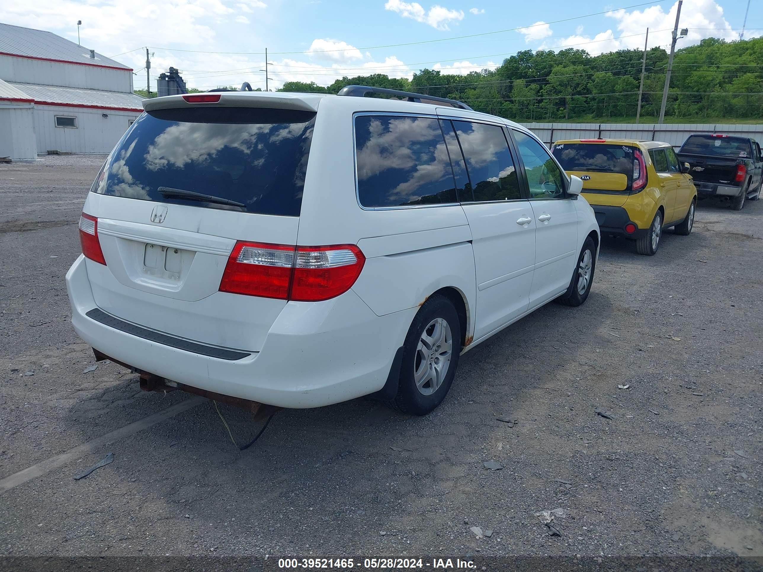 Photo 3 VIN: 5FNRL38747B443670 - HONDA ODYSSEY 