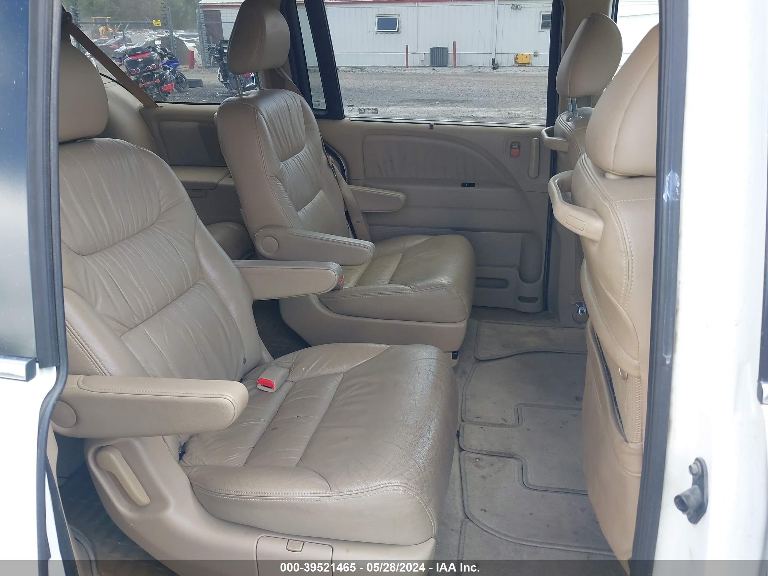 Photo 7 VIN: 5FNRL38747B443670 - HONDA ODYSSEY 