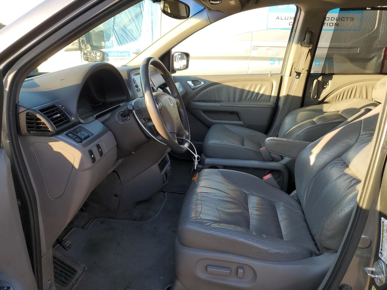 Photo 6 VIN: 5FNRL38749B017612 - HONDA ODYSSEY 