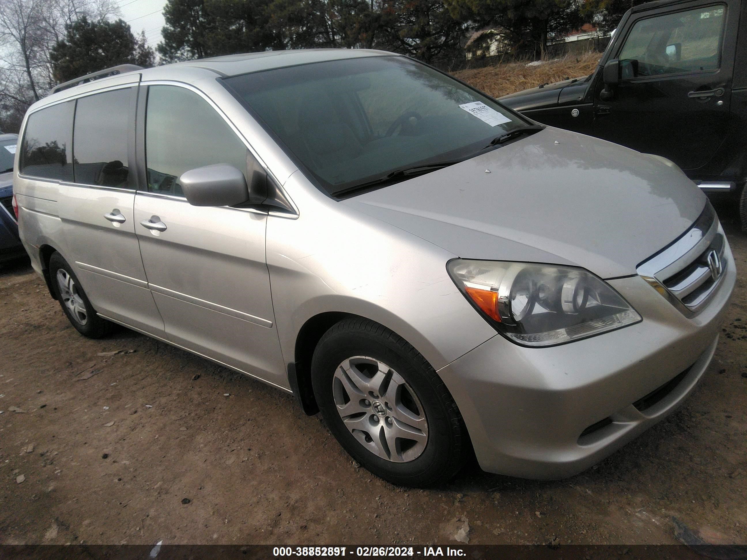 Photo 1 VIN: 5FNRL38755B059121 - HONDA ODYSSEY 