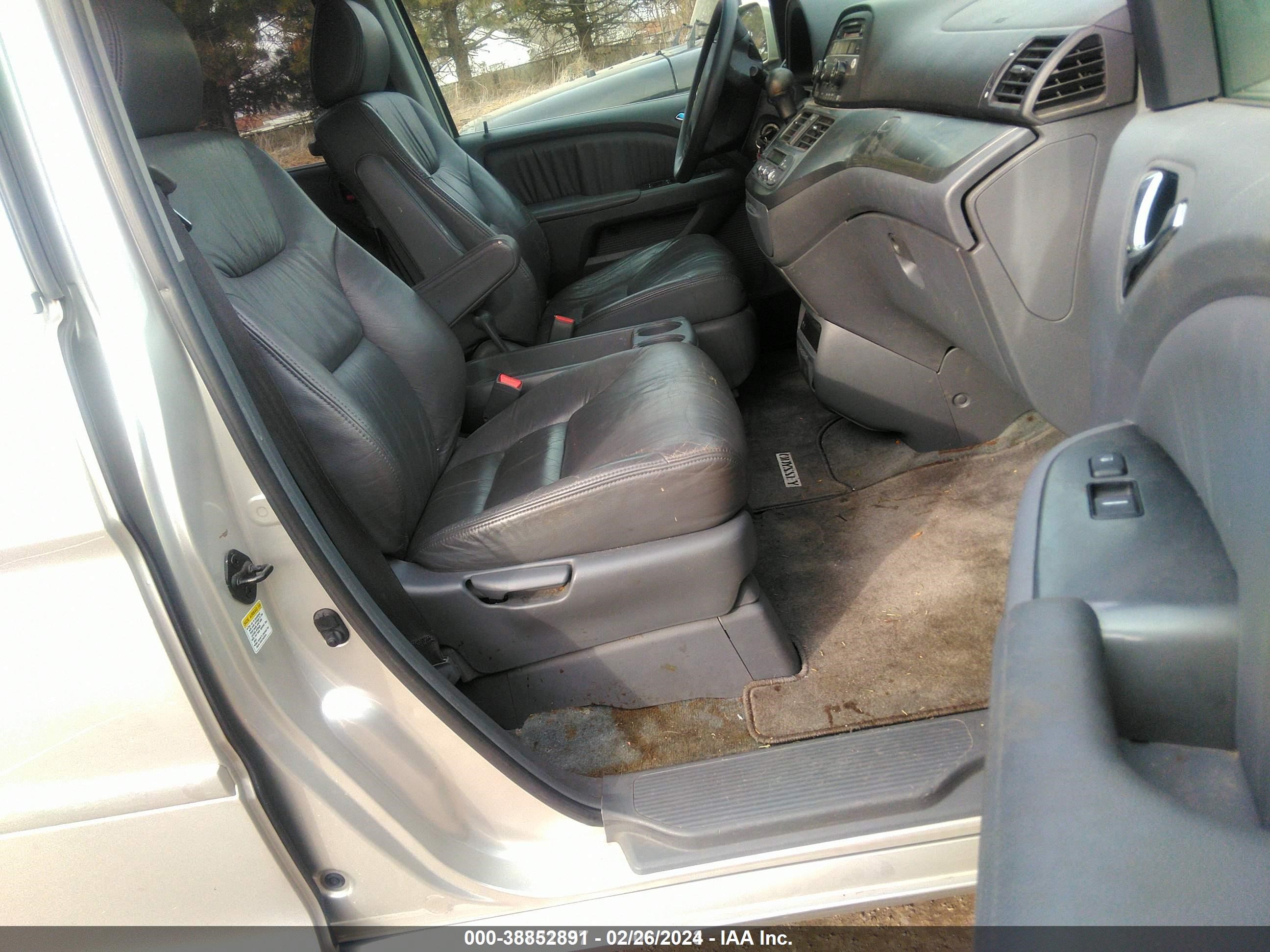 Photo 5 VIN: 5FNRL38755B059121 - HONDA ODYSSEY 