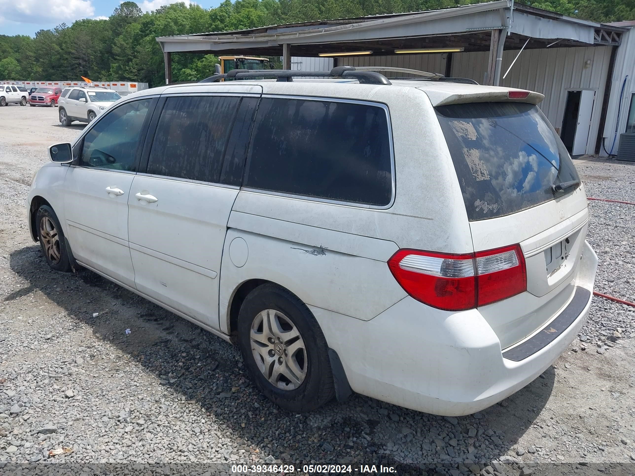 Photo 2 VIN: 5FNRL38755B133900 - HONDA ODYSSEY 