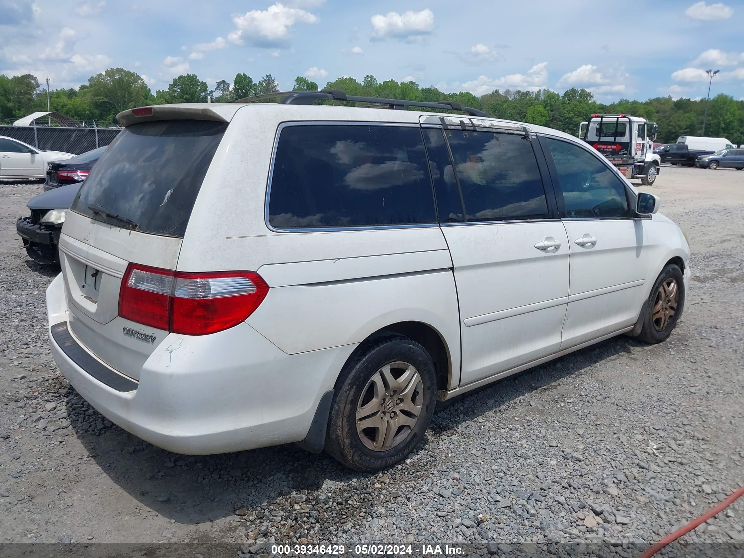 Photo 3 VIN: 5FNRL38755B133900 - HONDA ODYSSEY 