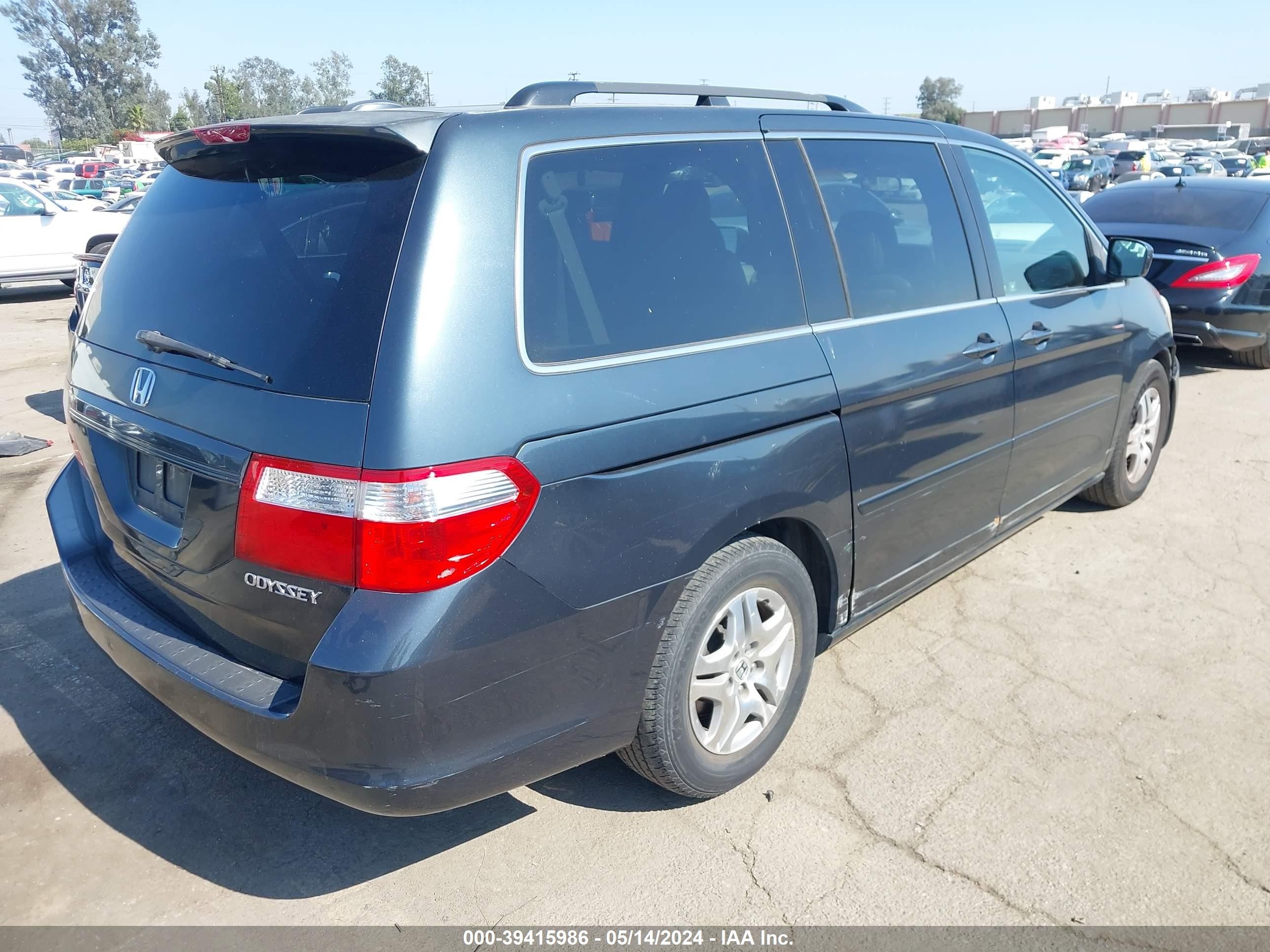 Photo 3 VIN: 5FNRL38756B029909 - HONDA ODYSSEY 