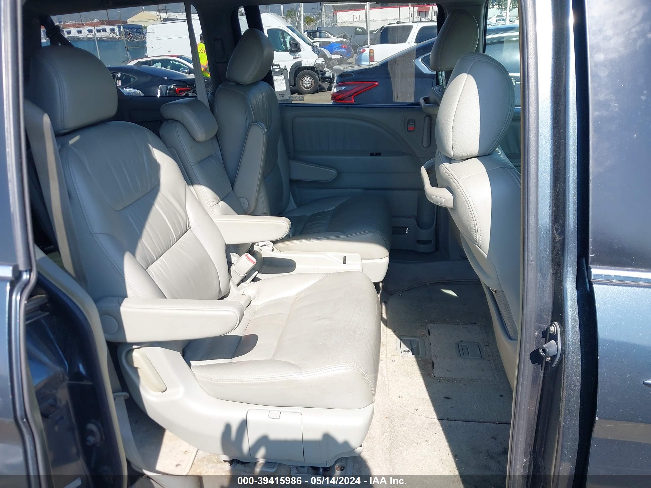 Photo 7 VIN: 5FNRL38756B029909 - HONDA ODYSSEY 