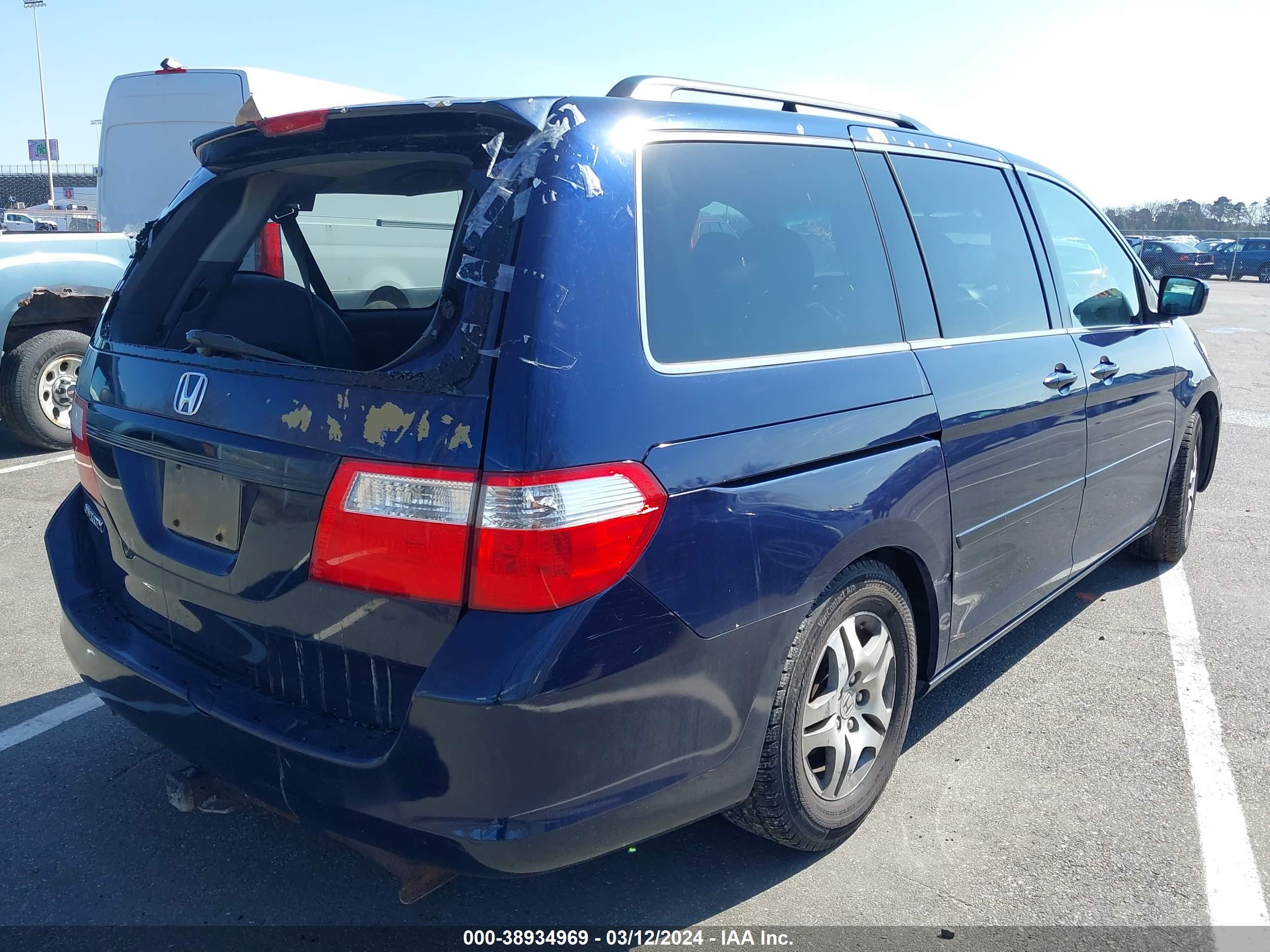 Photo 3 VIN: 5FNRL38757B026073 - HONDA ODYSSEY 