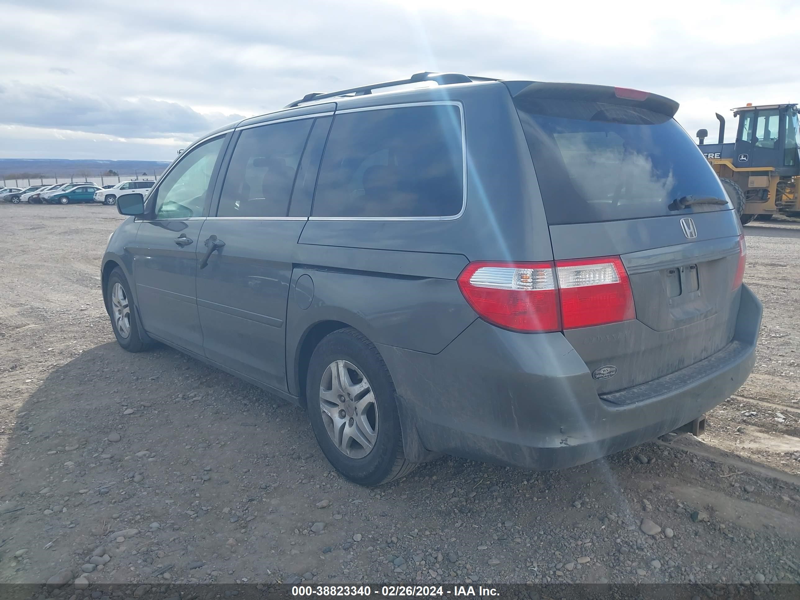 Photo 2 VIN: 5FNRL38757B102276 - HONDA ODYSSEY 