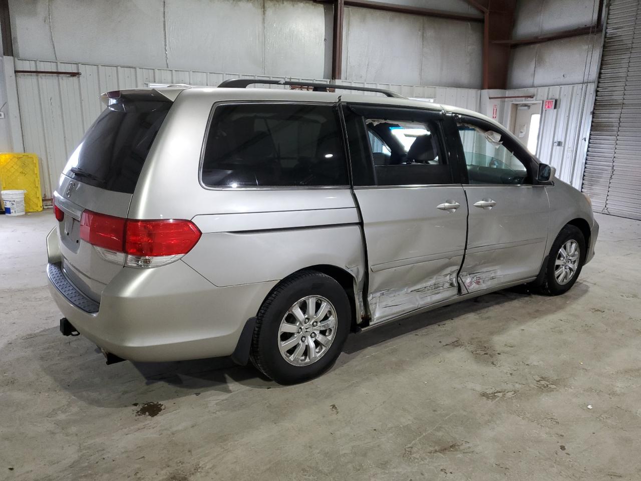 Photo 2 VIN: 5FNRL38759B026609 - HONDA ODYSSEY 