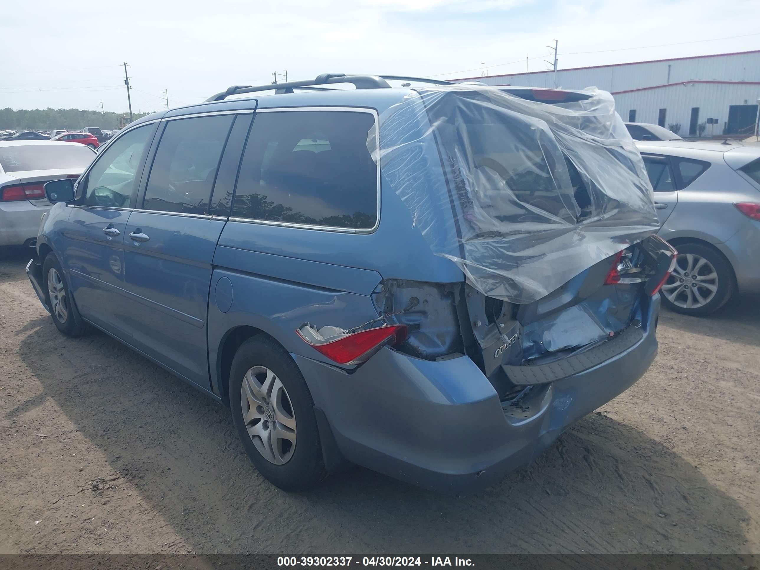 Photo 2 VIN: 5FNRL38766B042930 - HONDA ODYSSEY 