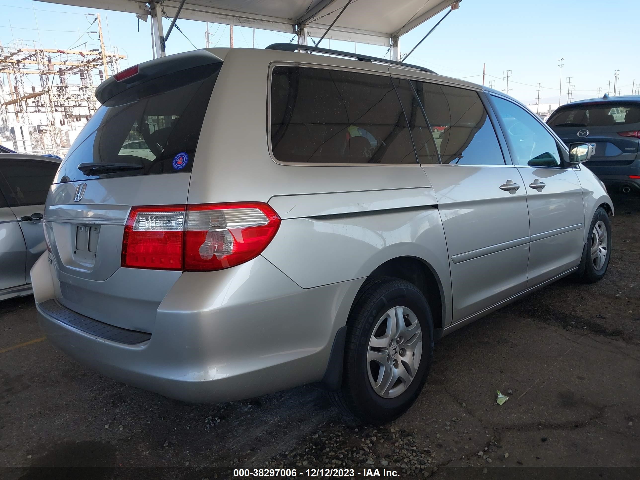 Photo 3 VIN: 5FNRL38767B454606 - HONDA ODYSSEY 