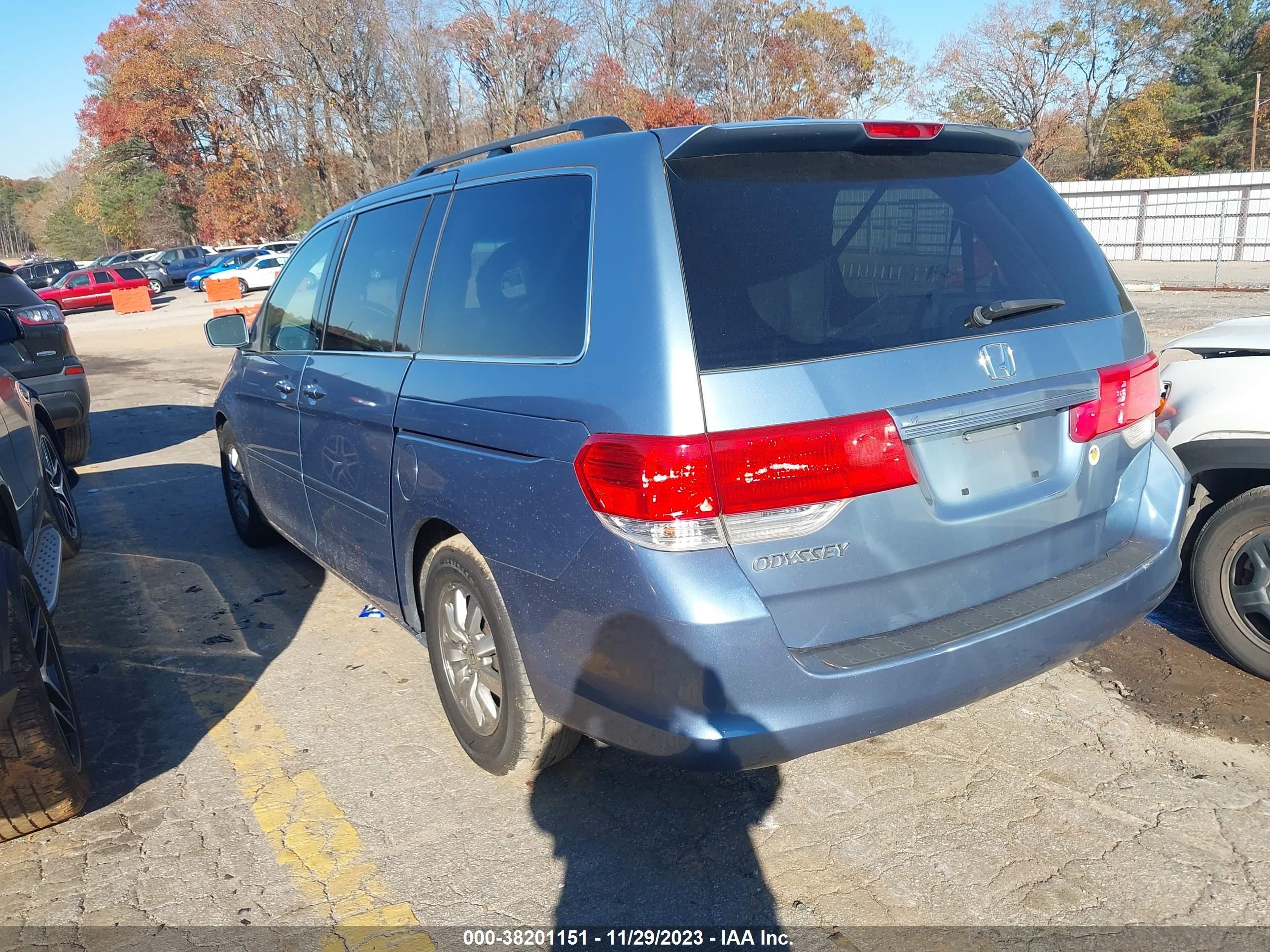 Photo 2 VIN: 5FNRL38769B054273 - HONDA ODYSSEY 