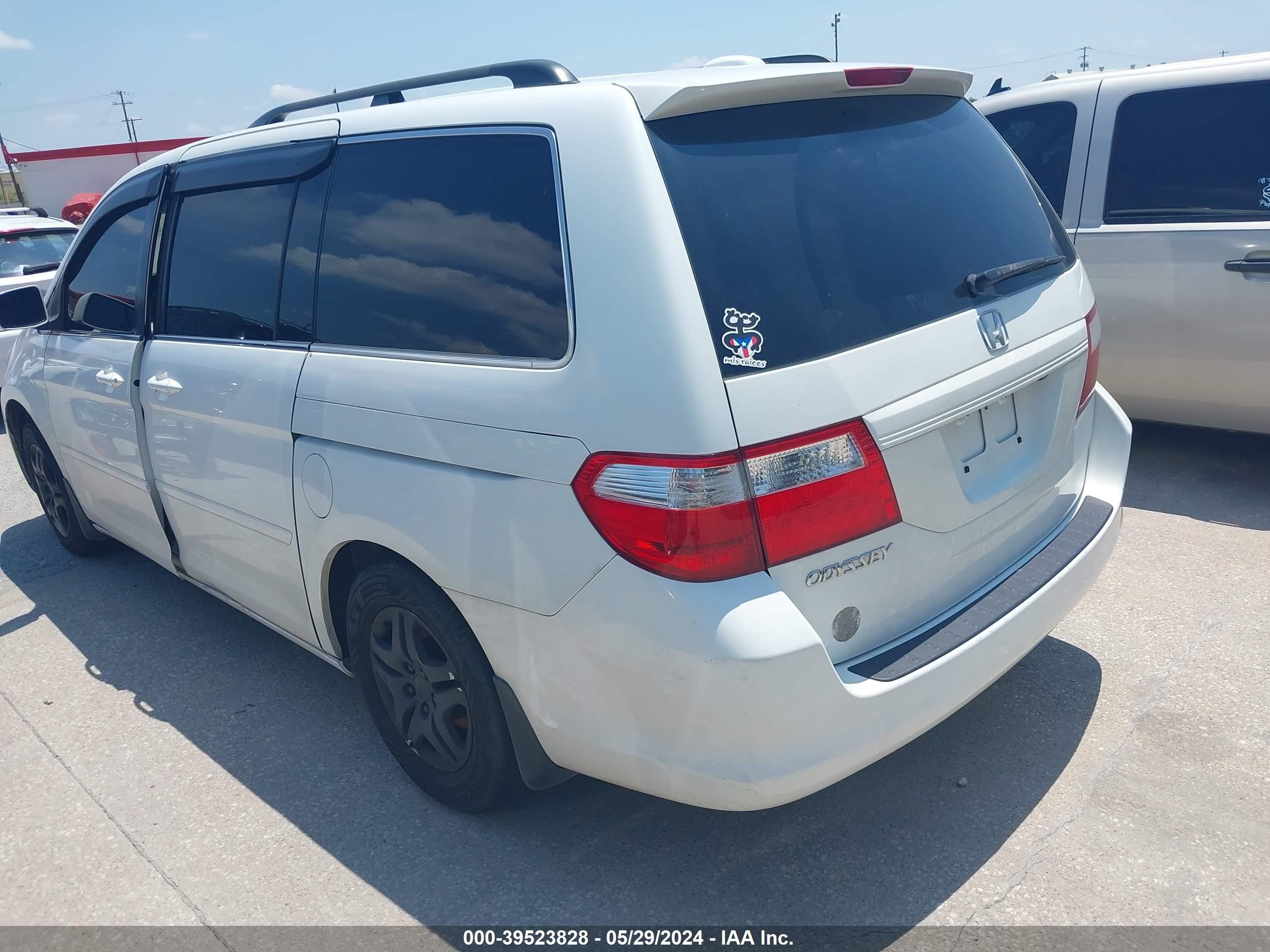 Photo 2 VIN: 5FNRL38777B105325 - HONDA ODYSSEY 