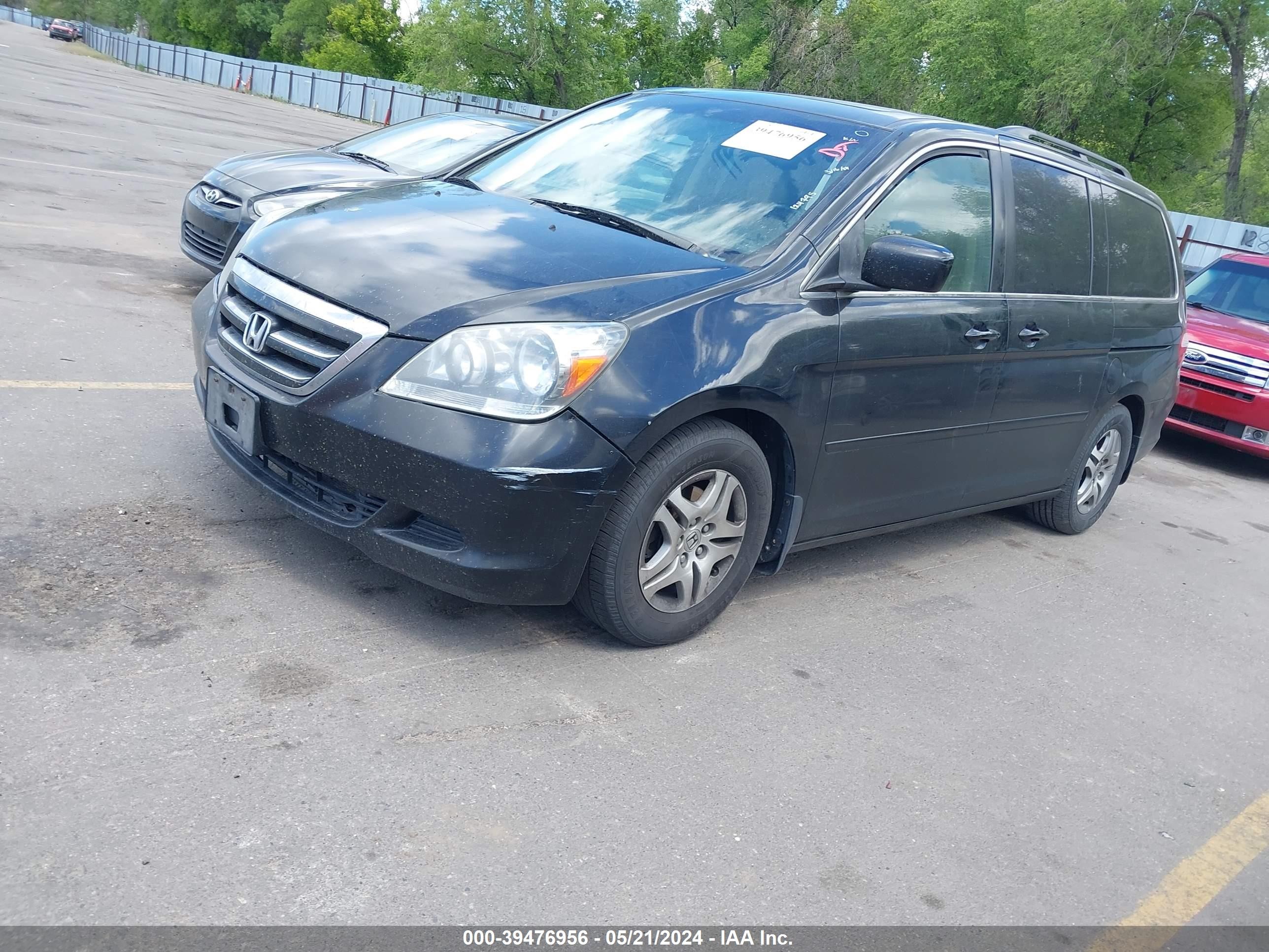 Photo 1 VIN: 5FNRL38777B124795 - HONDA ODYSSEY 