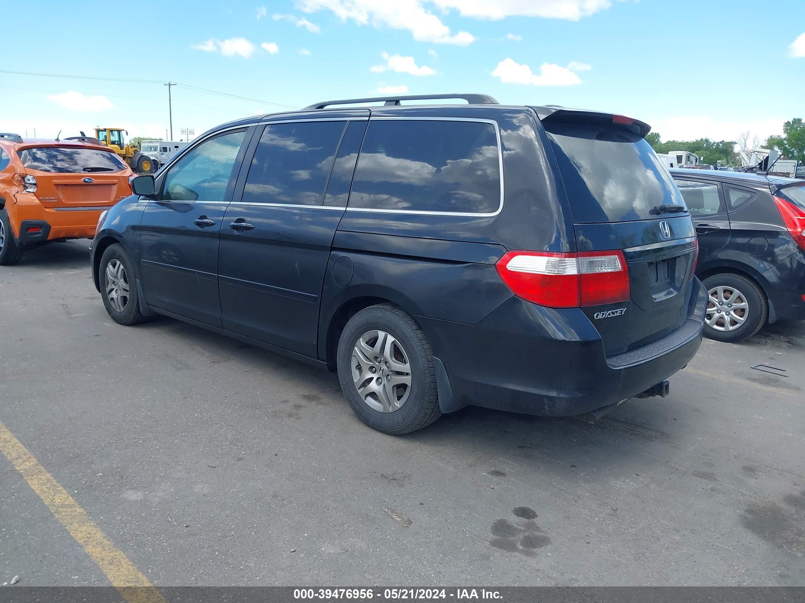 Photo 2 VIN: 5FNRL38777B124795 - HONDA ODYSSEY 