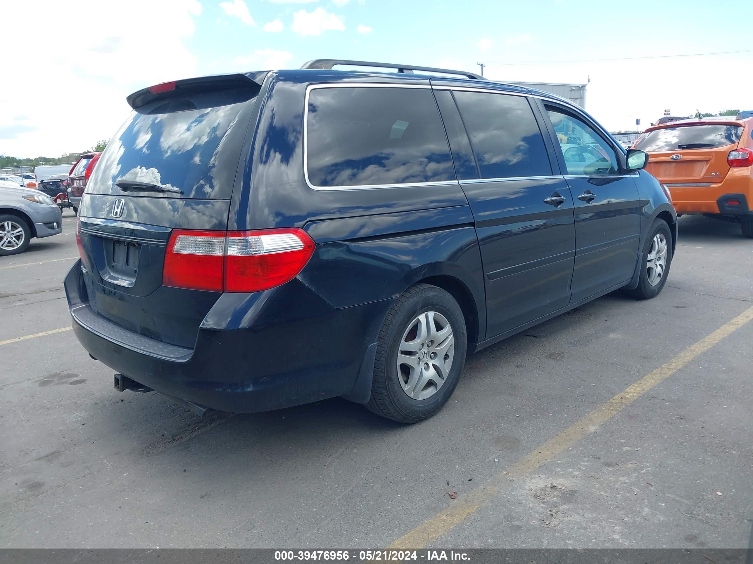 Photo 3 VIN: 5FNRL38777B124795 - HONDA ODYSSEY 