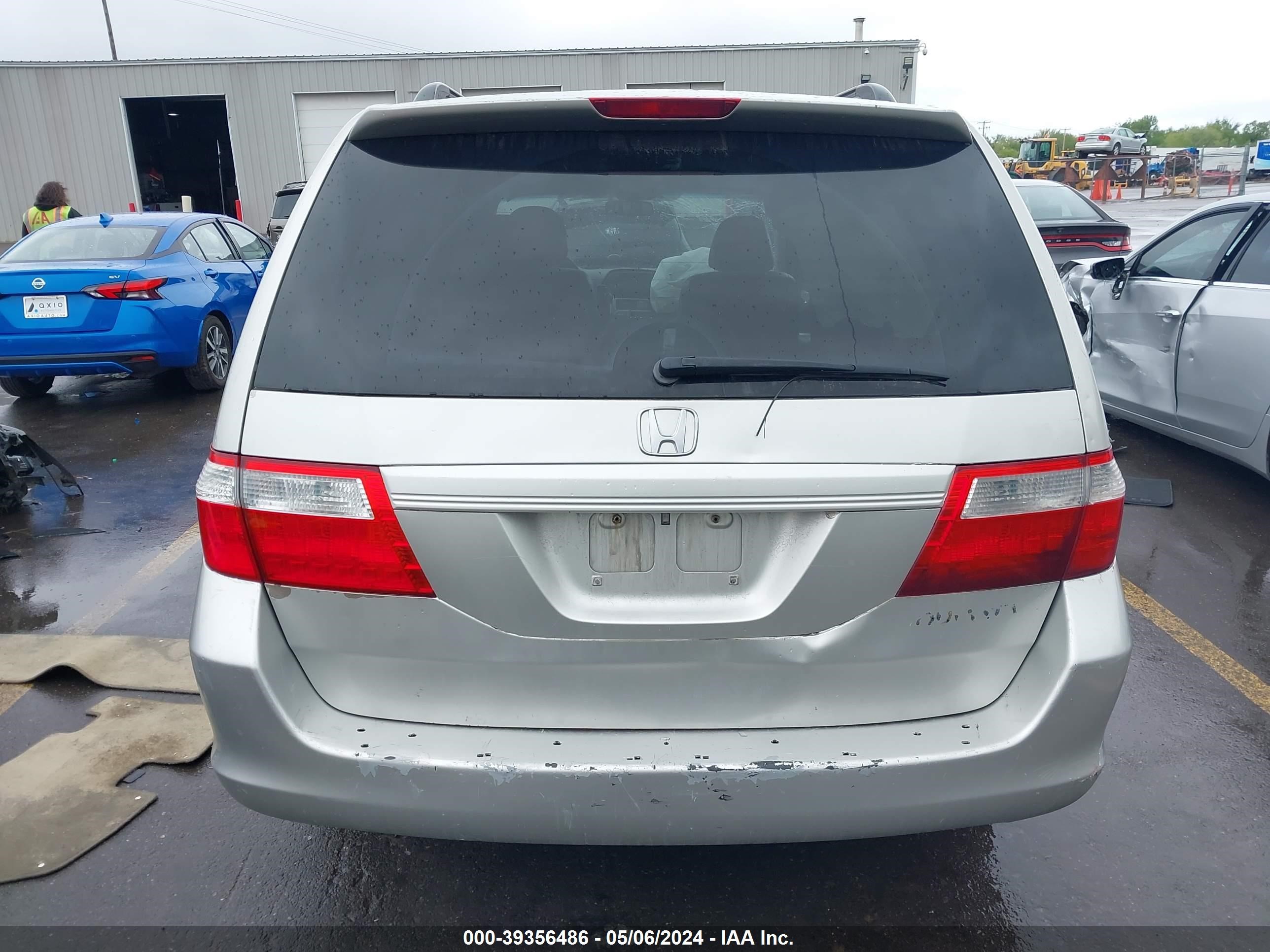 Photo 16 VIN: 5FNRL38777B407035 - HONDA ODYSSEY 