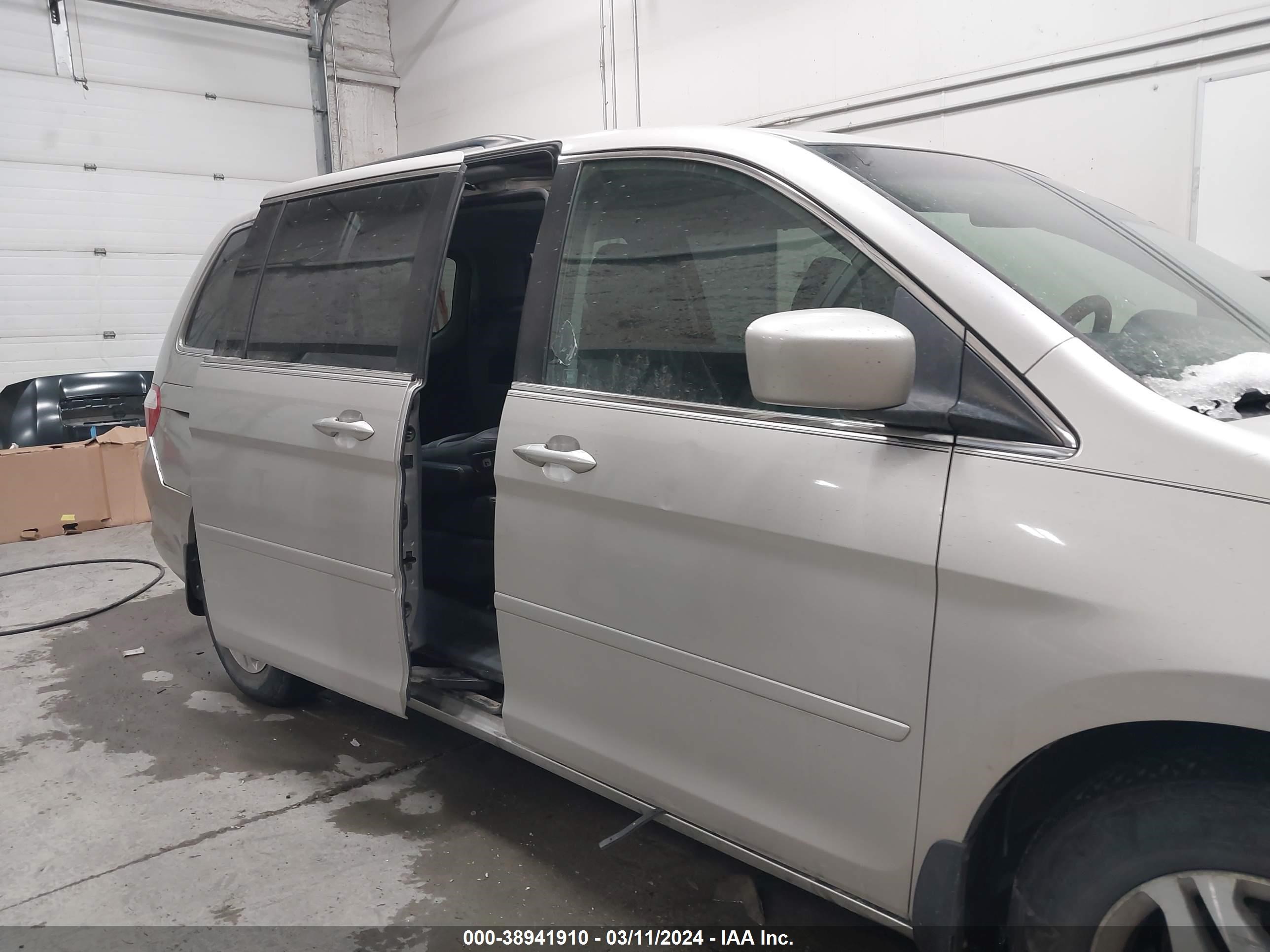 Photo 11 VIN: 5FNRL38777B436065 - HONDA ODYSSEY 