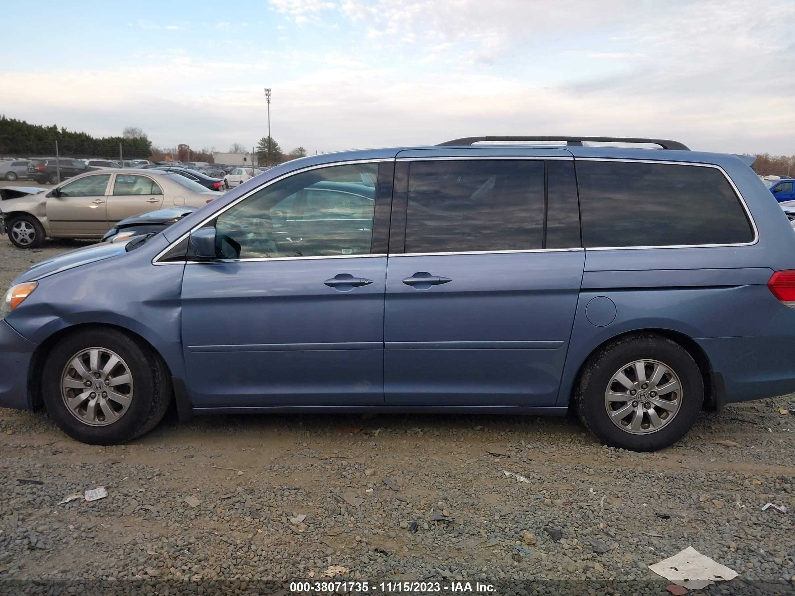 Photo 13 VIN: 5FNRL38778B014976 - HONDA ODYSSEY 