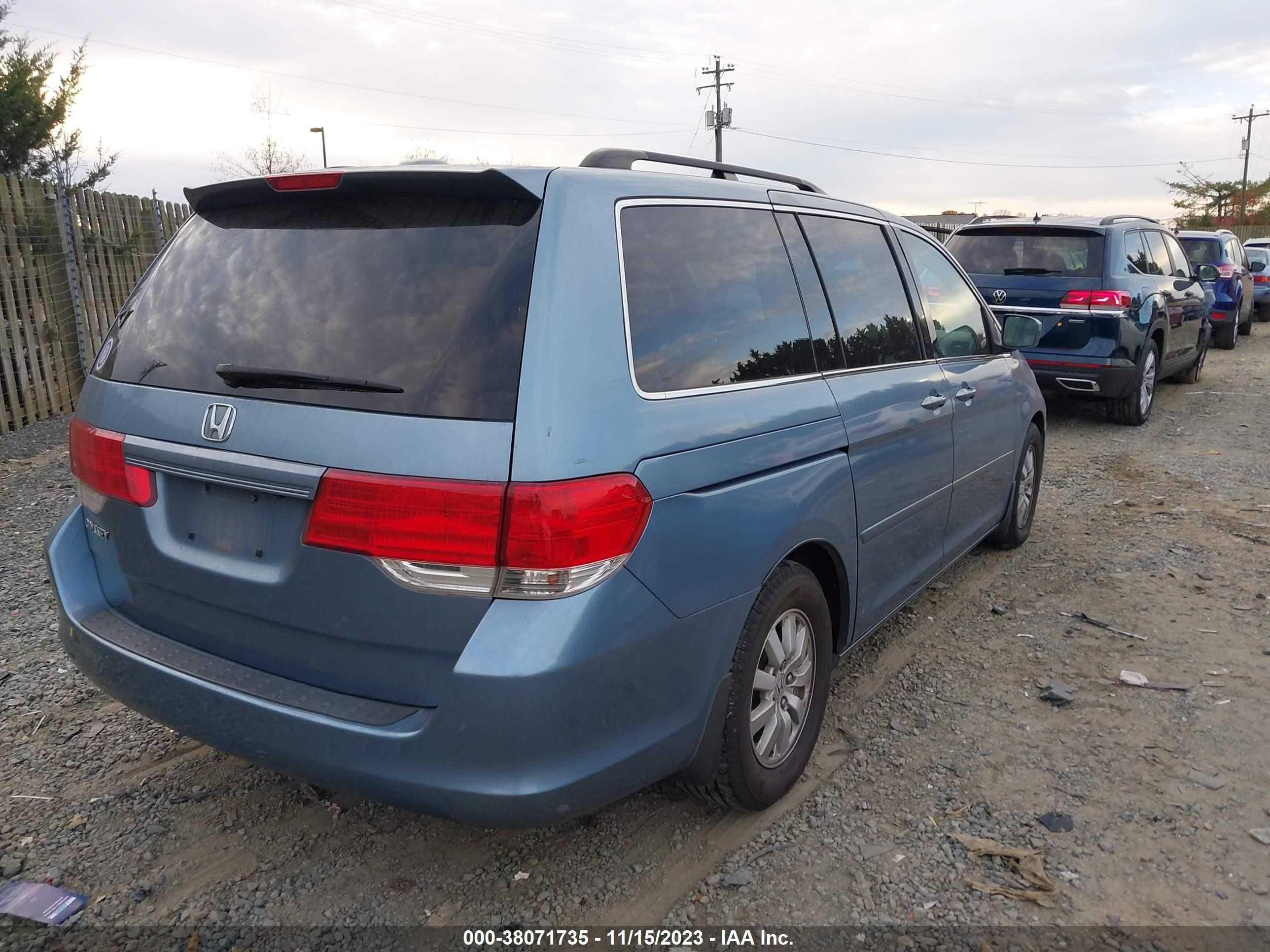 Photo 3 VIN: 5FNRL38778B014976 - HONDA ODYSSEY 