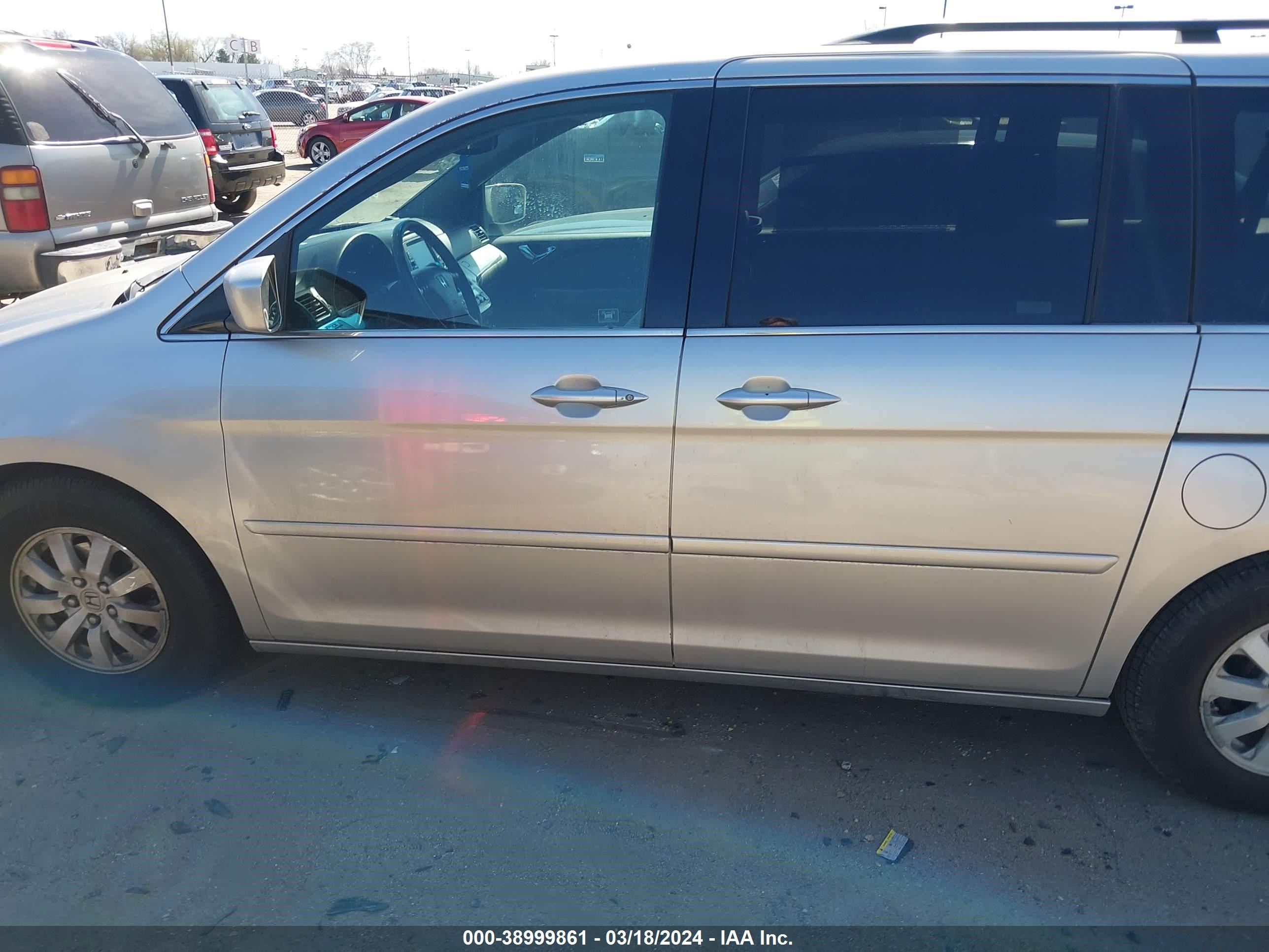 Photo 5 VIN: 5FNRL38778B031700 - HONDA ODYSSEY 