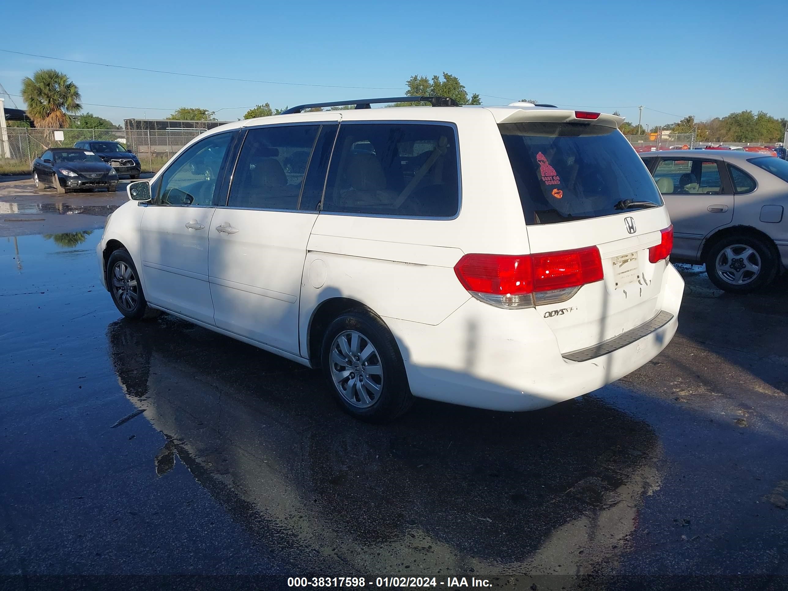 Photo 2 VIN: 5FNRL38778B092951 - HONDA ODYSSEY 