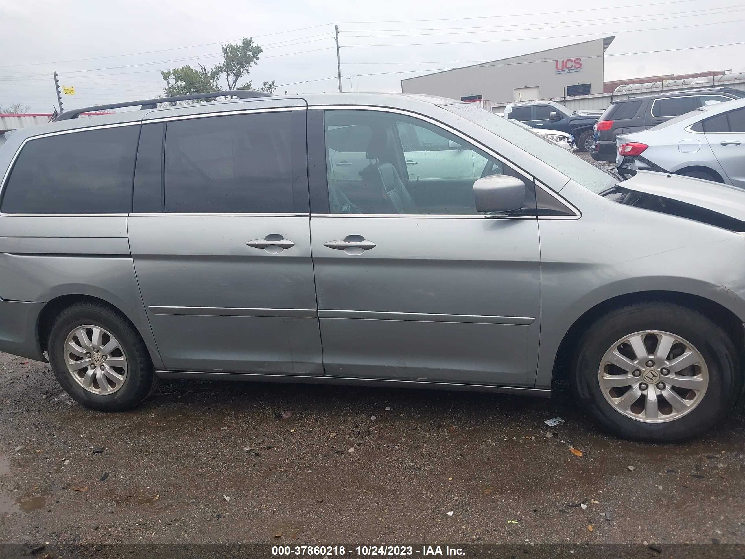 Photo 12 VIN: 5FNRL38778B095834 - HONDA ODYSSEY 