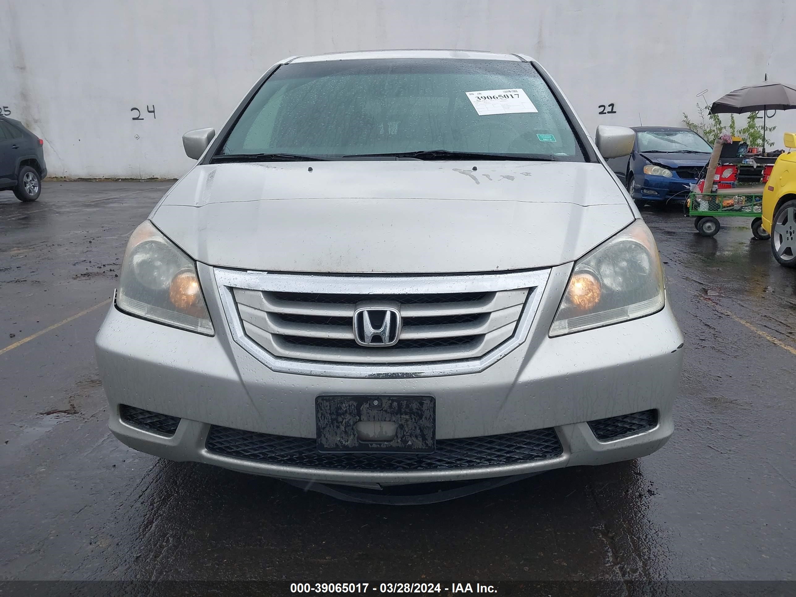 Photo 5 VIN: 5FNRL38779B030029 - HONDA ODYSSEY 