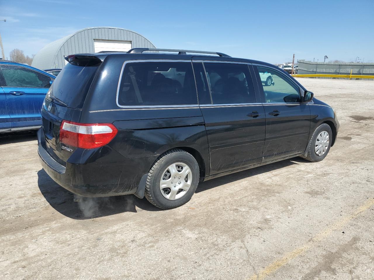 Photo 2 VIN: 5FNRL38785B043821 - HONDA ODYSSEY 