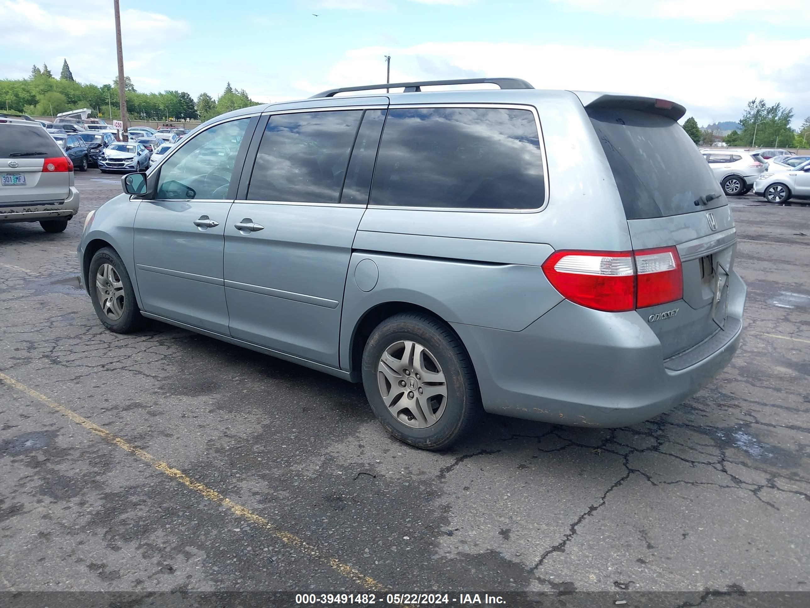 Photo 2 VIN: 5FNRL38787B029825 - HONDA ODYSSEY 