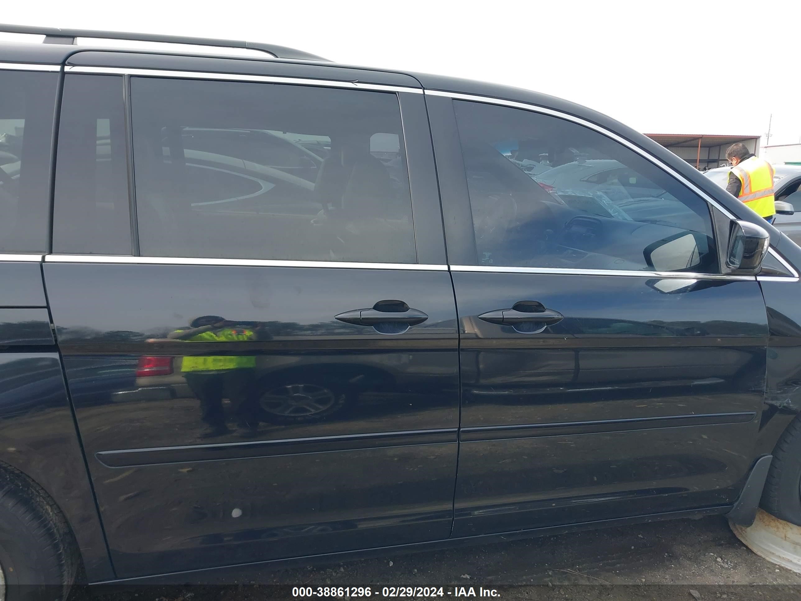 Photo 11 VIN: 5FNRL38787B035978 - HONDA ODYSSEY 