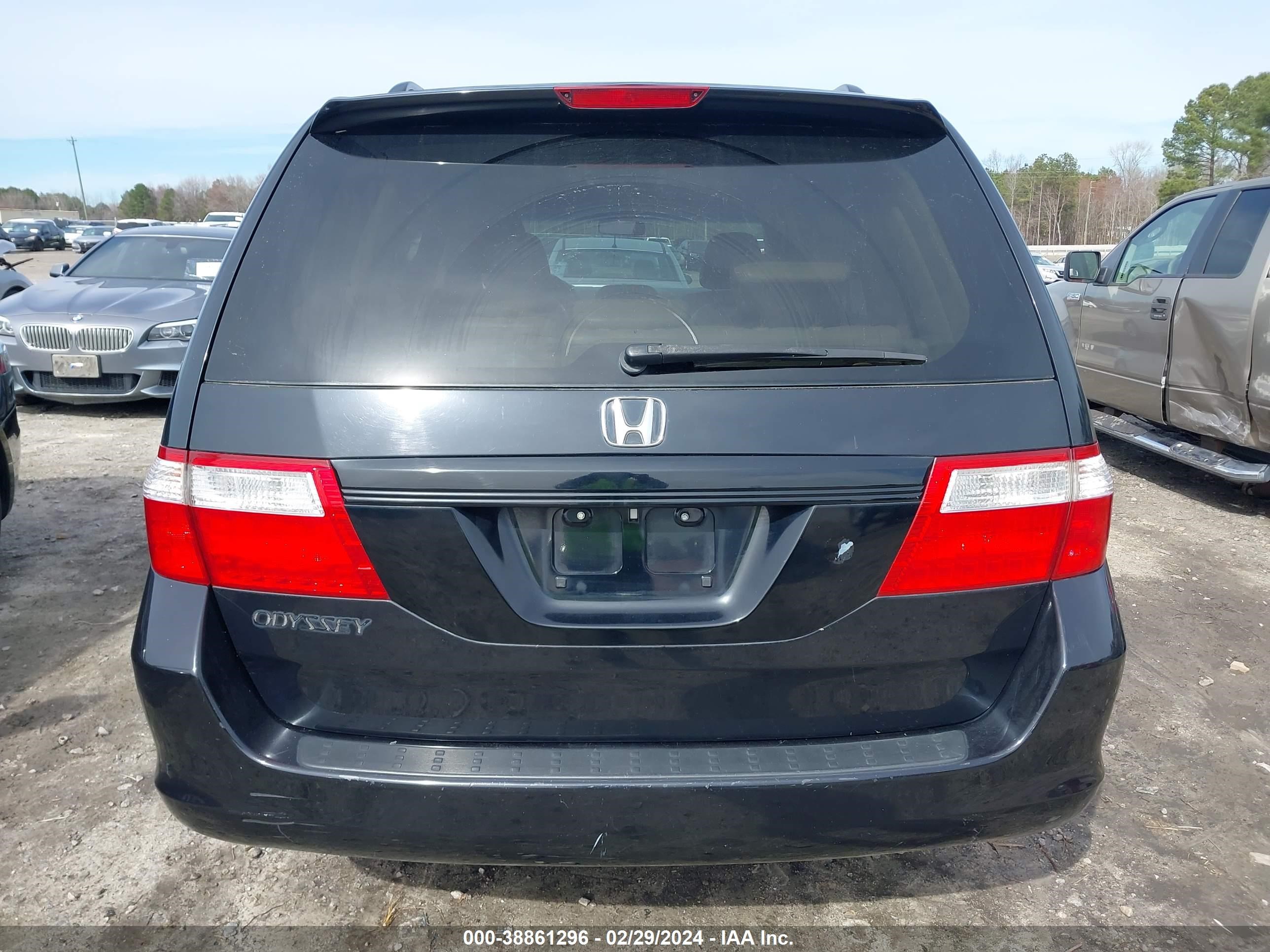 Photo 14 VIN: 5FNRL38787B035978 - HONDA ODYSSEY 