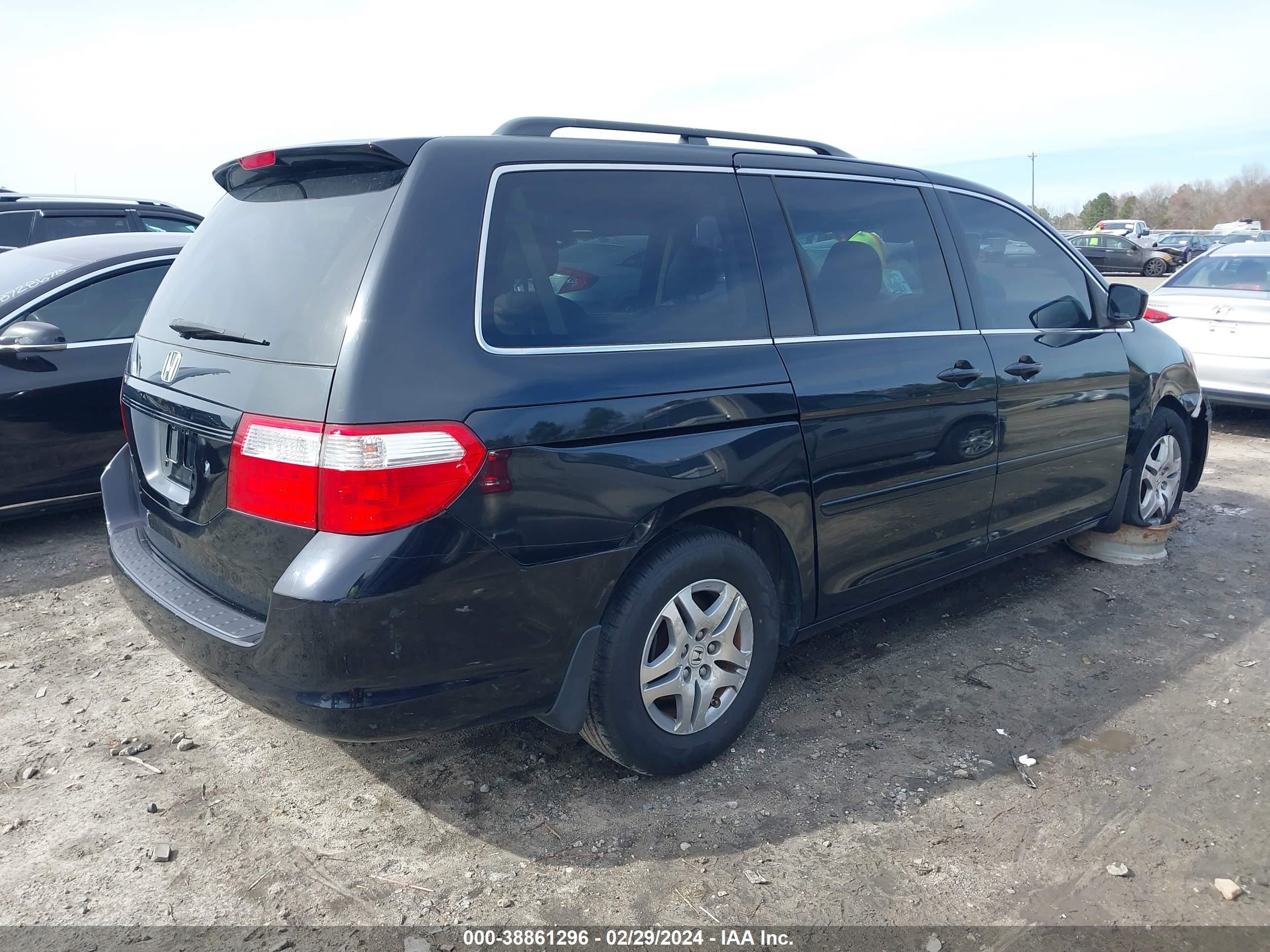 Photo 3 VIN: 5FNRL38787B035978 - HONDA ODYSSEY 