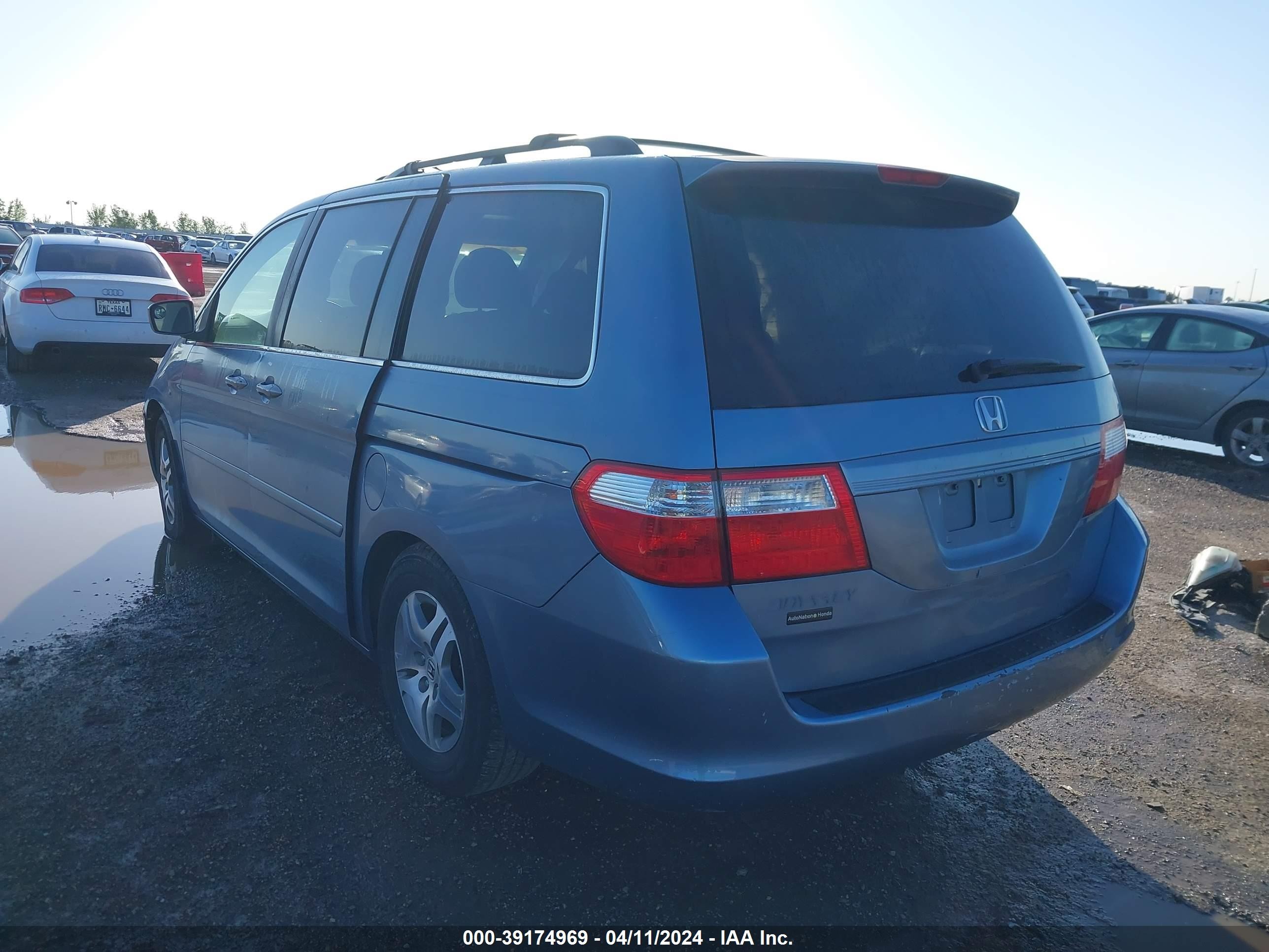 Photo 2 VIN: 5FNRL38796B103820 - HONDA ODYSSEY 