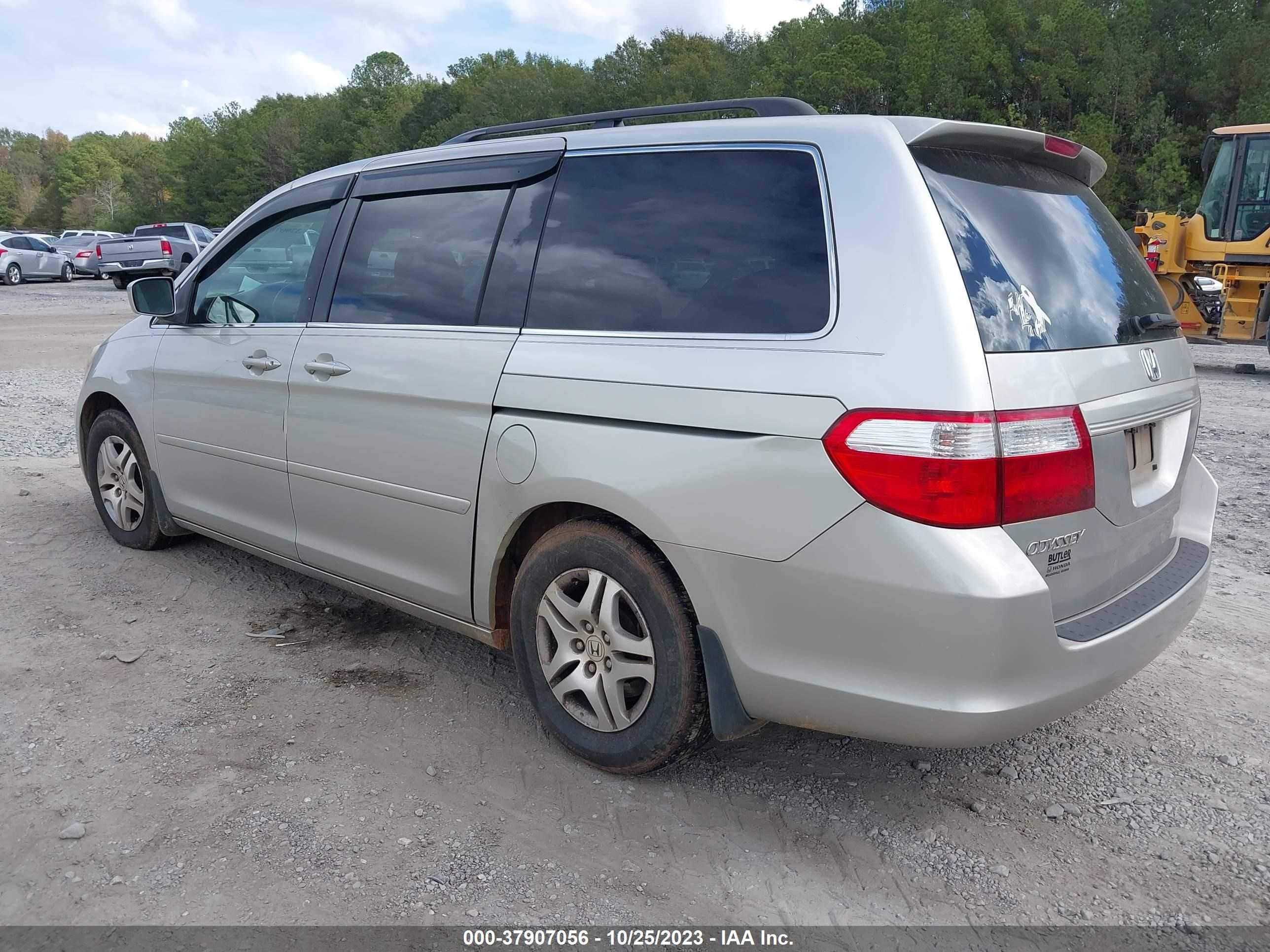 Photo 2 VIN: 5FNRL38797B144370 - HONDA ODYSSEY 