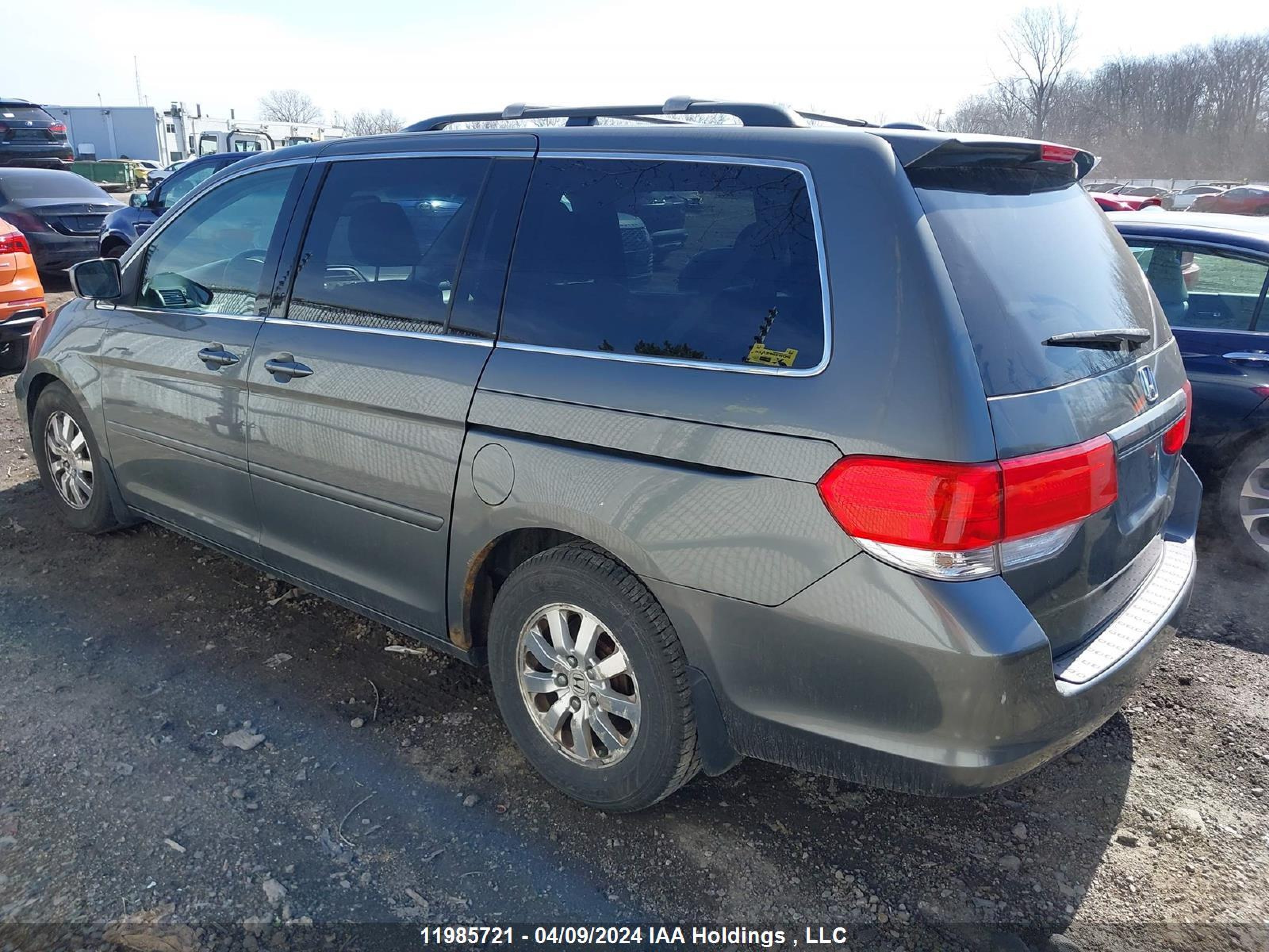 Photo 2 VIN: 5FNRL38798B508238 - HONDA ODYSSEY 