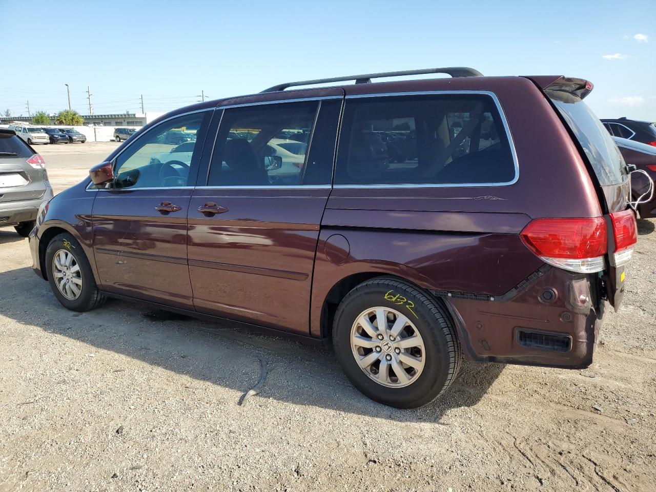 Photo 1 VIN: 5FNRL387X8B029343 - HONDA ODYSSEY 