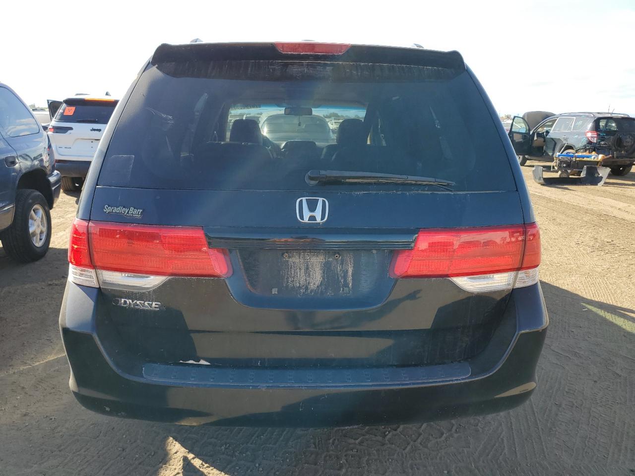 Photo 5 VIN: 5FNRL387X8B071916 - HONDA ODYSSEY 