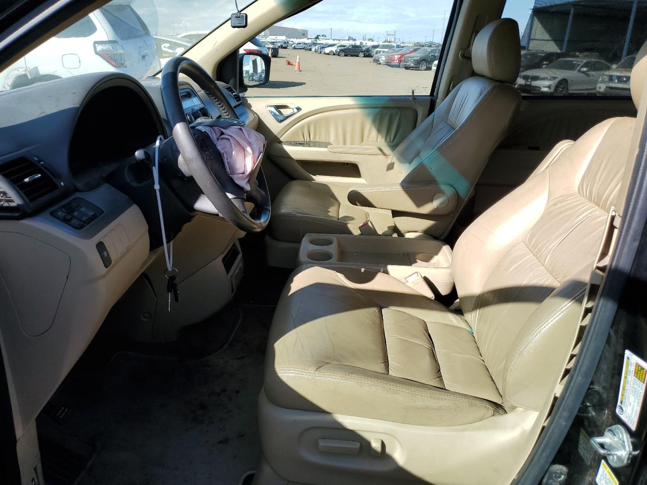 Photo 6 VIN: 5FNRL387X8B071916 - HONDA ODYSSEY 