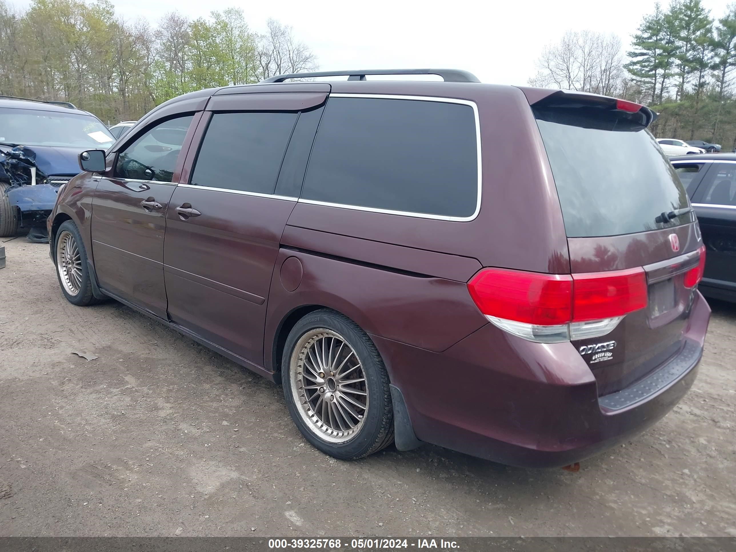 Photo 2 VIN: 5FNRL387X8B100962 - HONDA ODYSSEY 