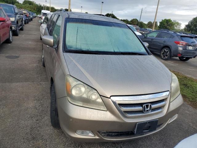 Photo 4 VIN: 5FNRL38805B037312 - HONDA ODYSSEY TO 