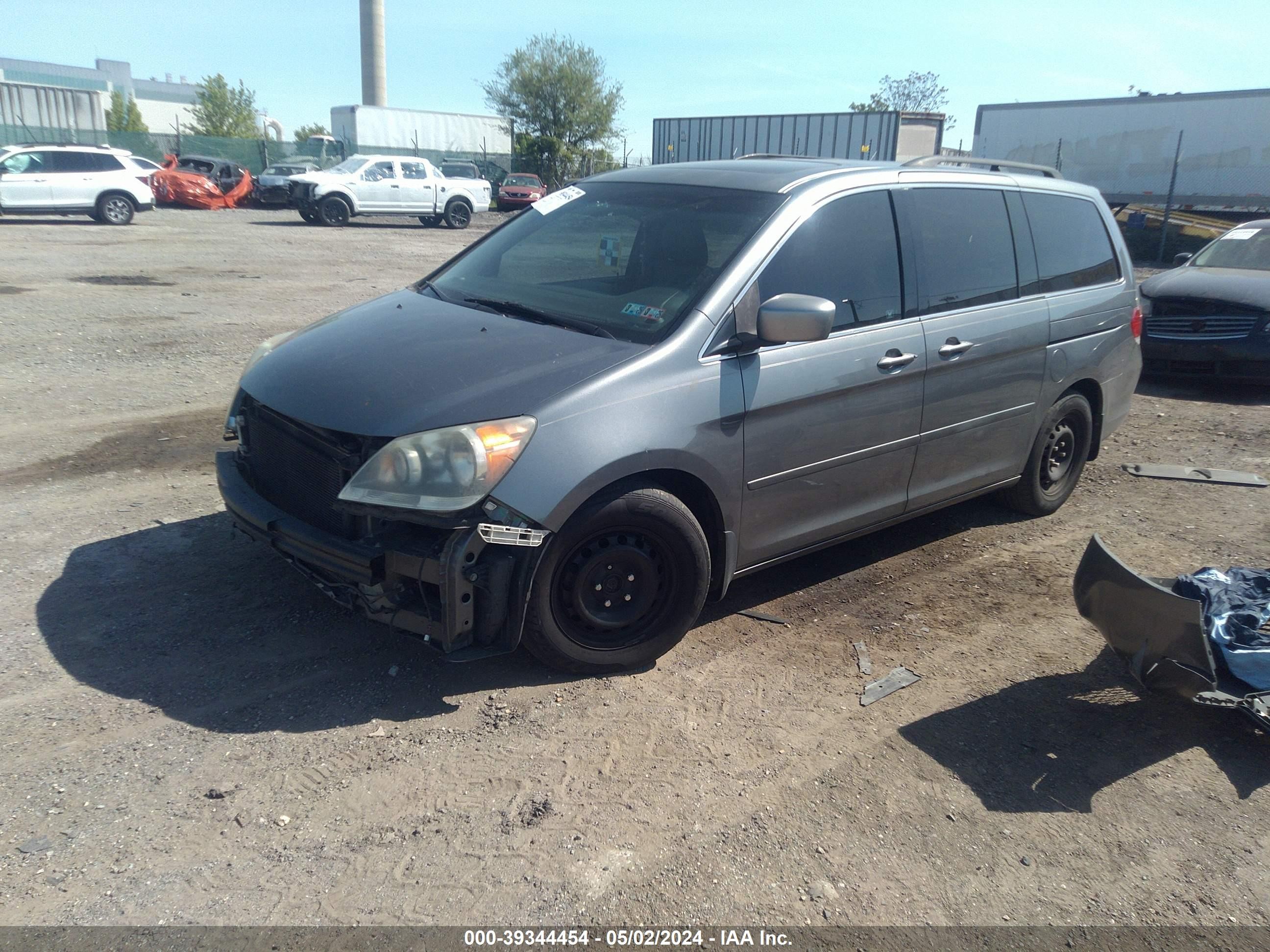 Photo 1 VIN: 5FNRL38809B032200 - HONDA ODYSSEY 