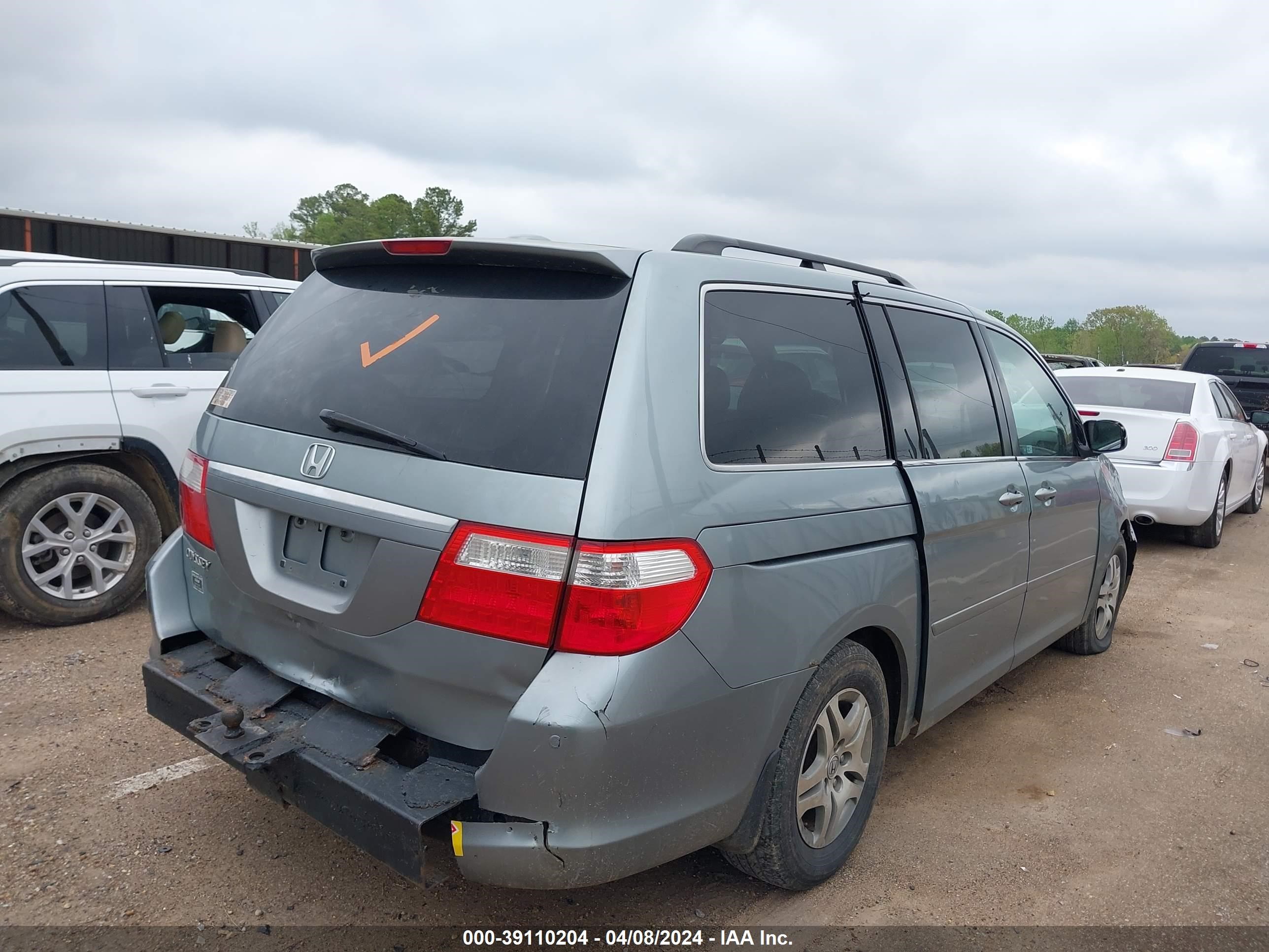 Photo 3 VIN: 5FNRL38816B026210 - HONDA ODYSSEY 