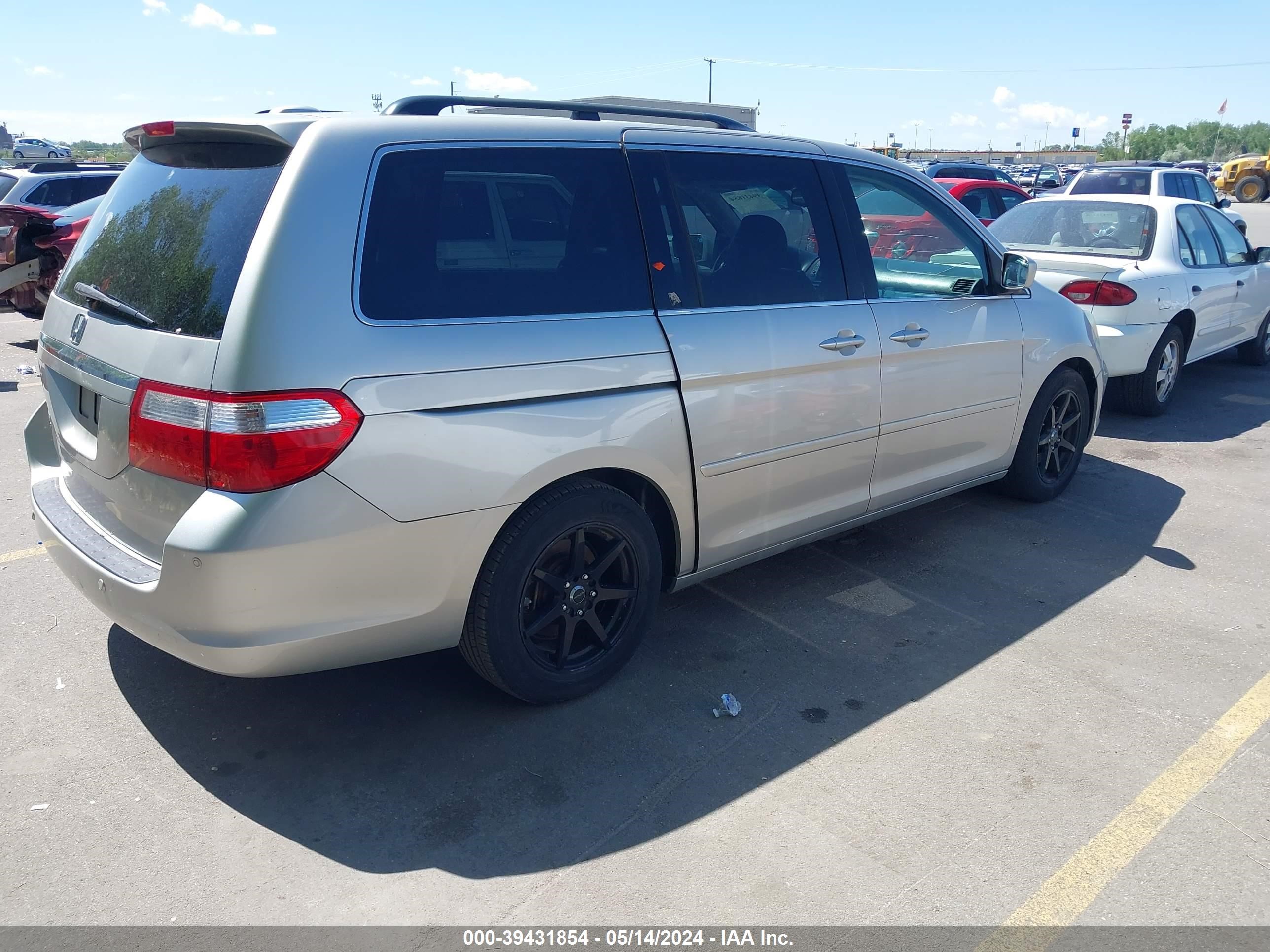 Photo 3 VIN: 5FNRL38817B044286 - HONDA ODYSSEY 