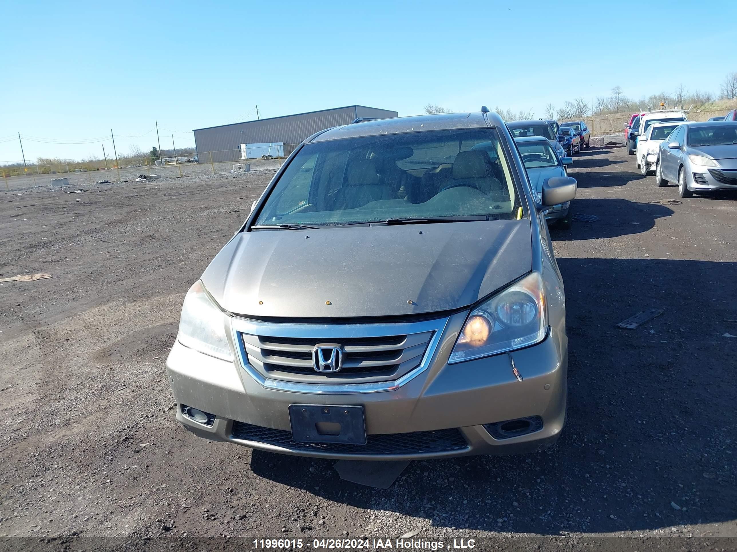 Photo 11 VIN: 5FNRL38818B504550 - HONDA ODYSSEY 